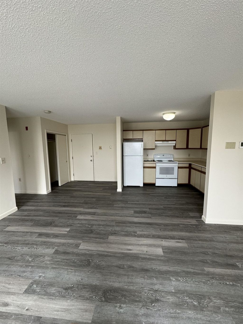 Photo of 16 Manning Street #201, Derry, NH 03038 (MLS # 5081474)