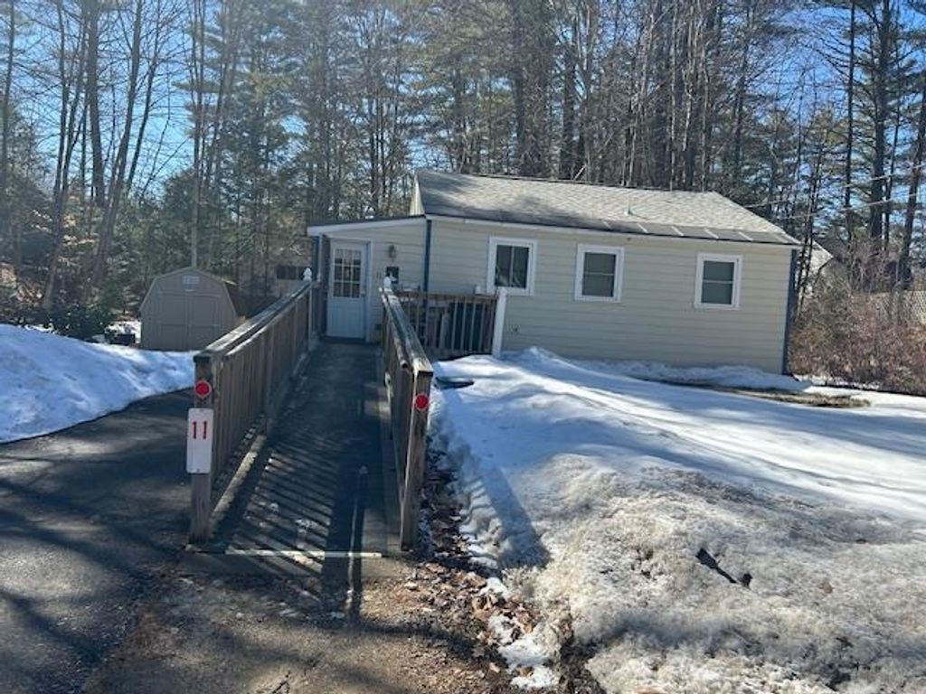 Photo of 11 Rainbow's End, Hillsborough, NH 03244 (MLS # 5081076)