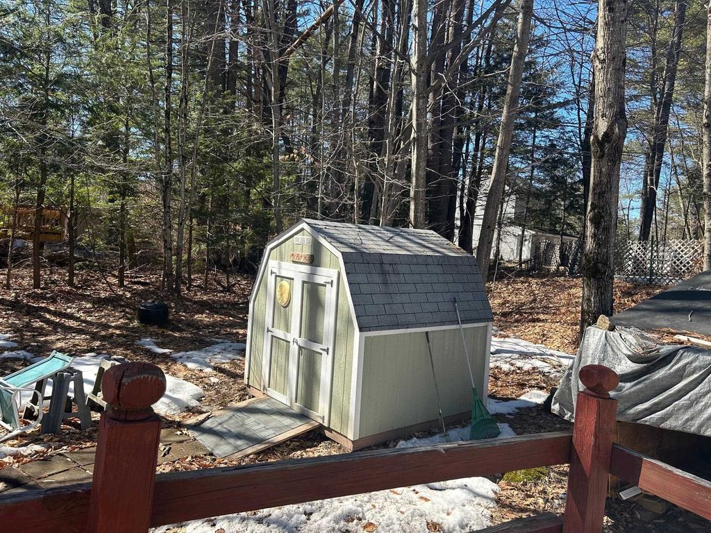 Photo of 11 Rainbow's End, Hillsborough, NH 03244 (MLS # 5081076)