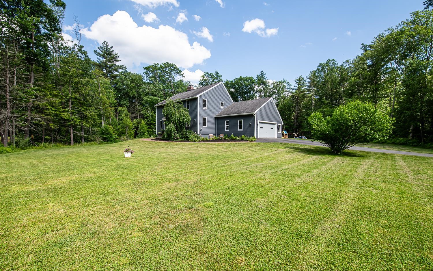 33 Hillside Road