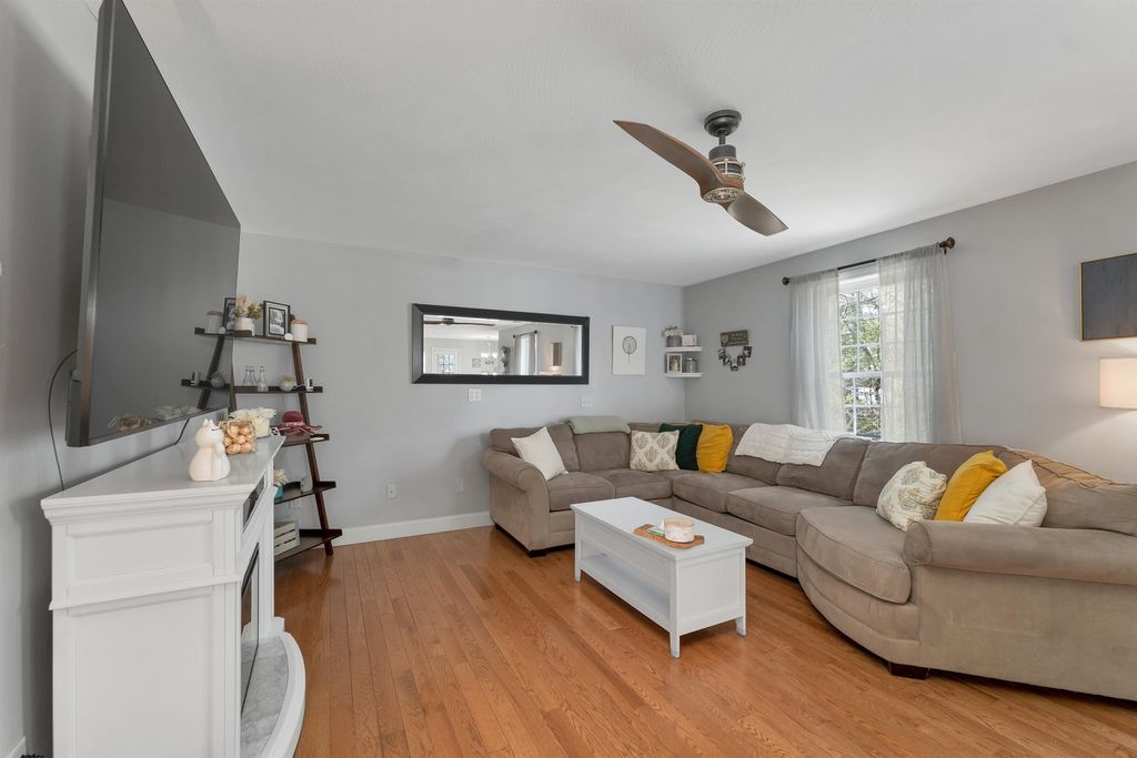 Photo of 17 Blueberry Hill Road, Raymond, NH 03077 (MLS # 5089677)