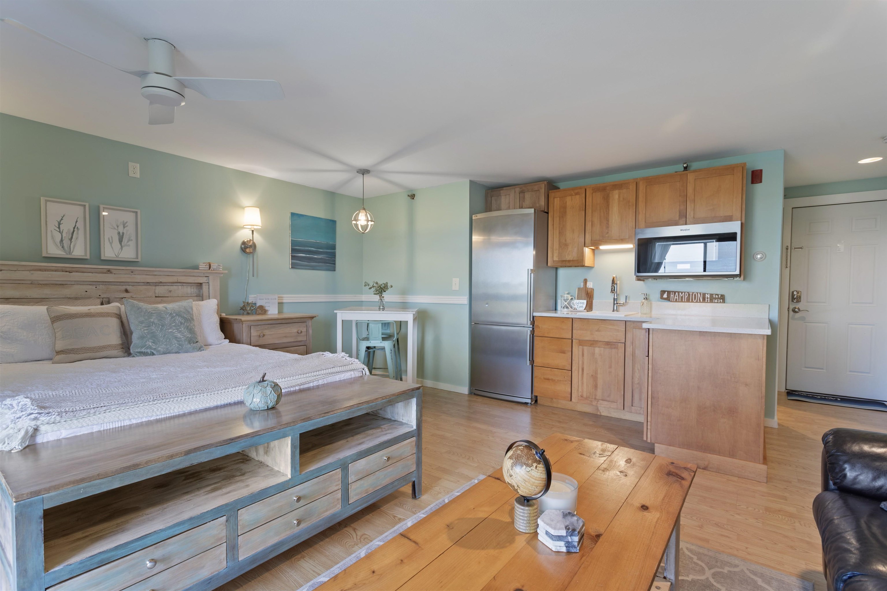 415 Ocean Boulevard 2E