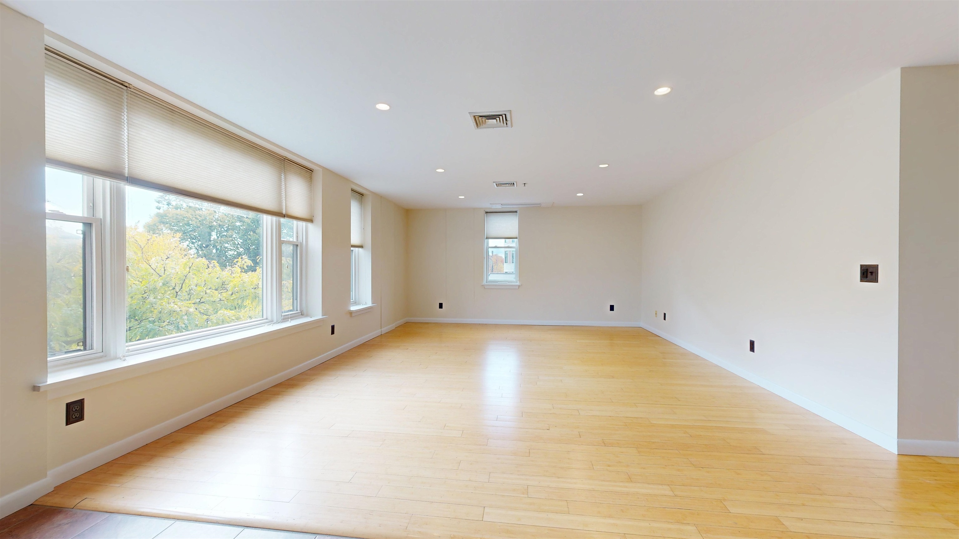 230 College Street 7