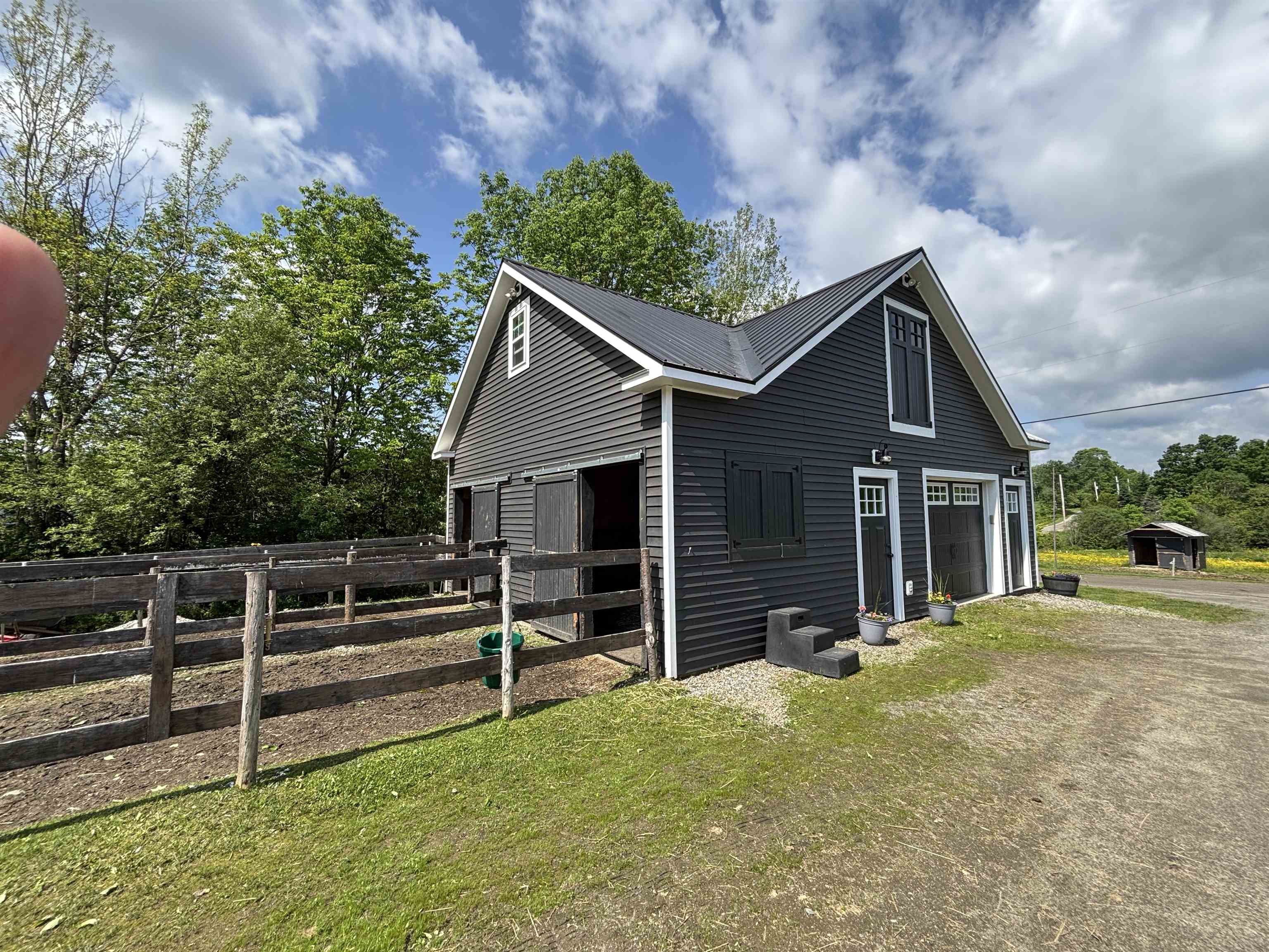 16 Hartwell Pond Road