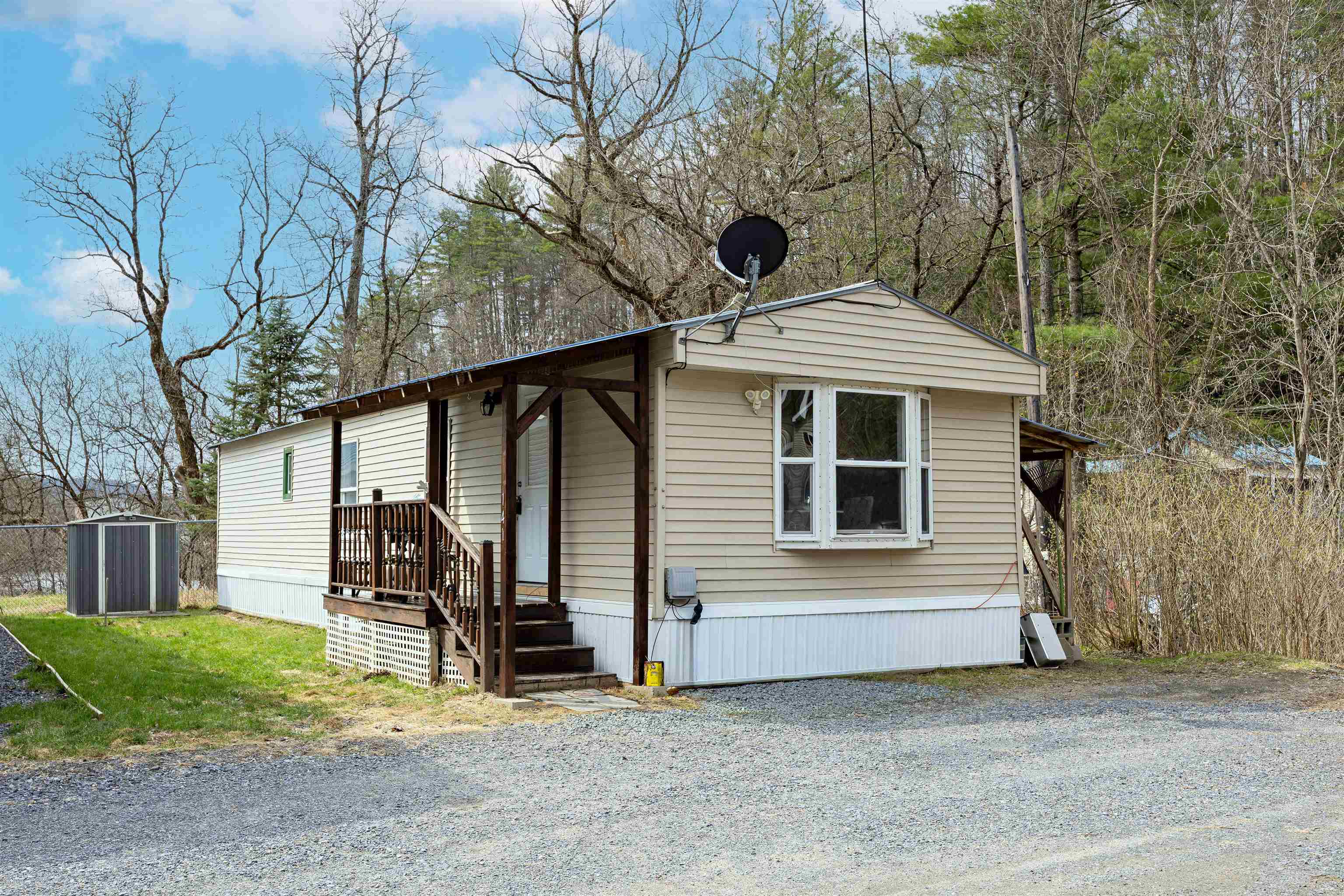 Photo 1 of 25 — 141 Oak Street, St. Johnsbury, VT 05819