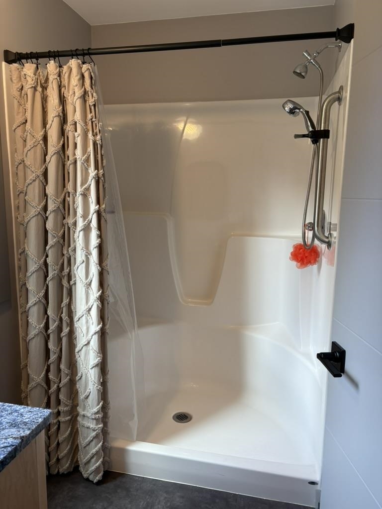 2 Lookout Point Road