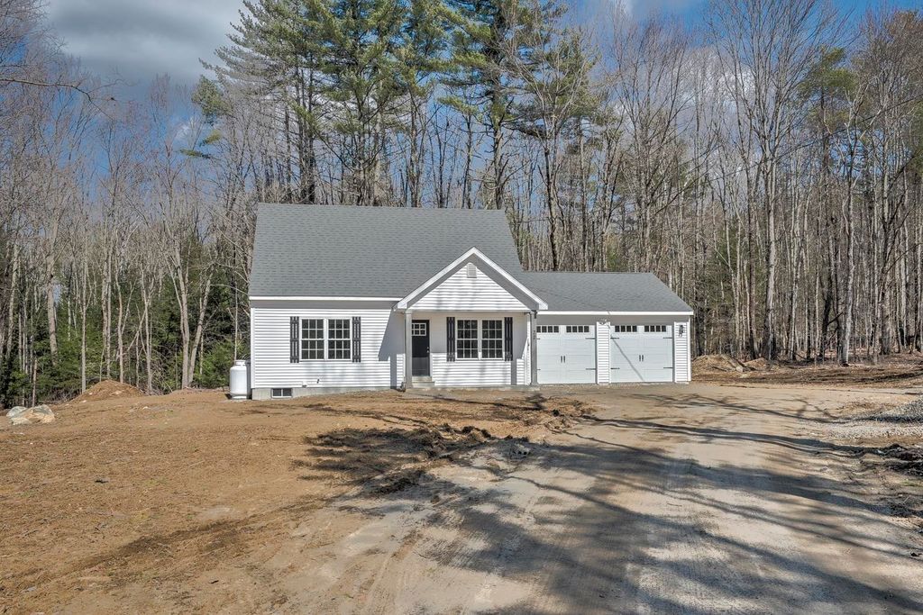 Photo of 1 Ashley Avenue, Hinsdale, NH 03451 (MLS # 5077746)