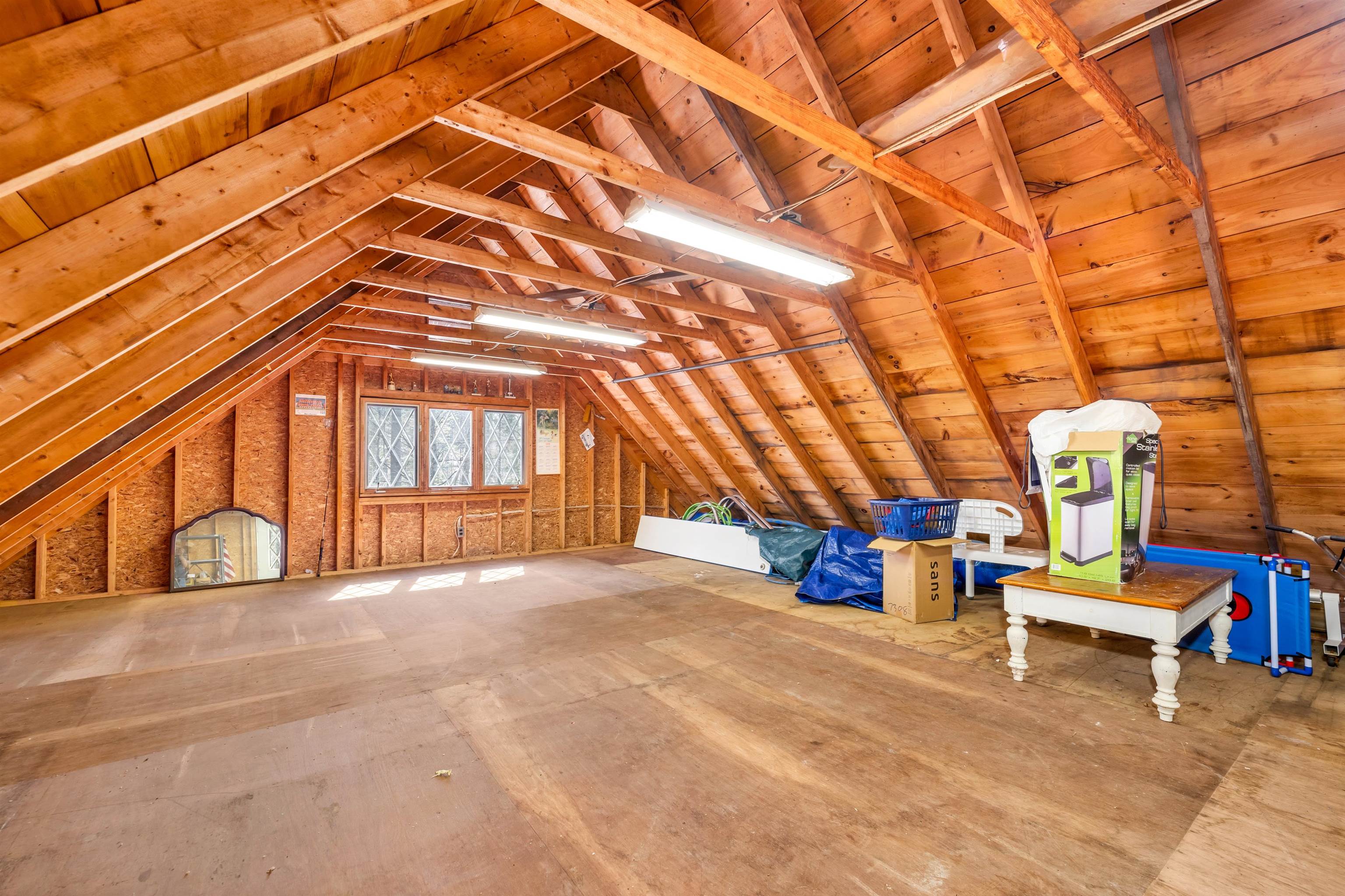 Franklin, New Hampshire 03235, United States, 2 Bedrooms Bedrooms, ,2 BathroomsBathrooms,Residential,Pending,104242