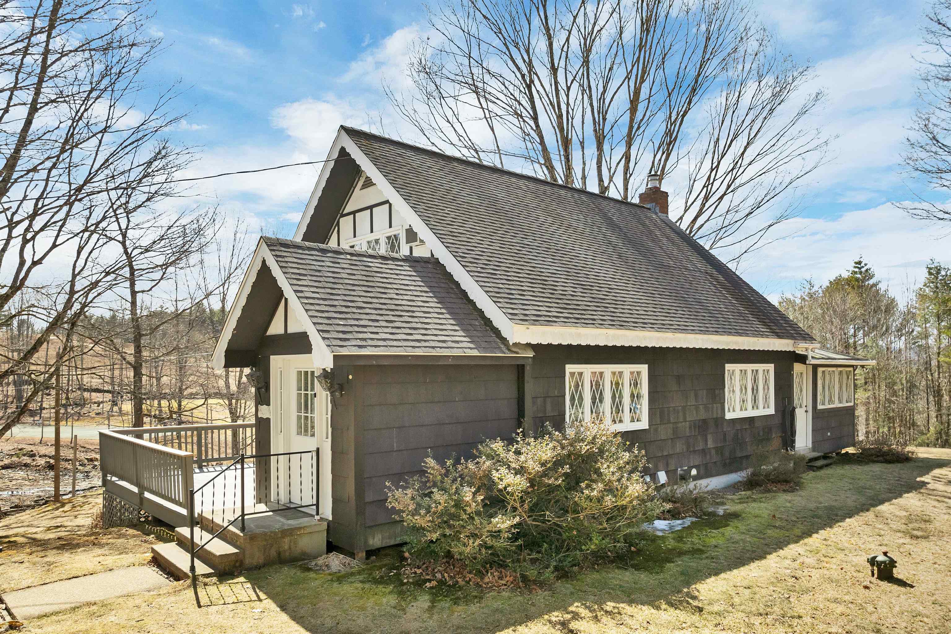 Franklin, New Hampshire 03235, United States, 2 Bedrooms Bedrooms, ,2 BathroomsBathrooms,Residential,Pending,104242