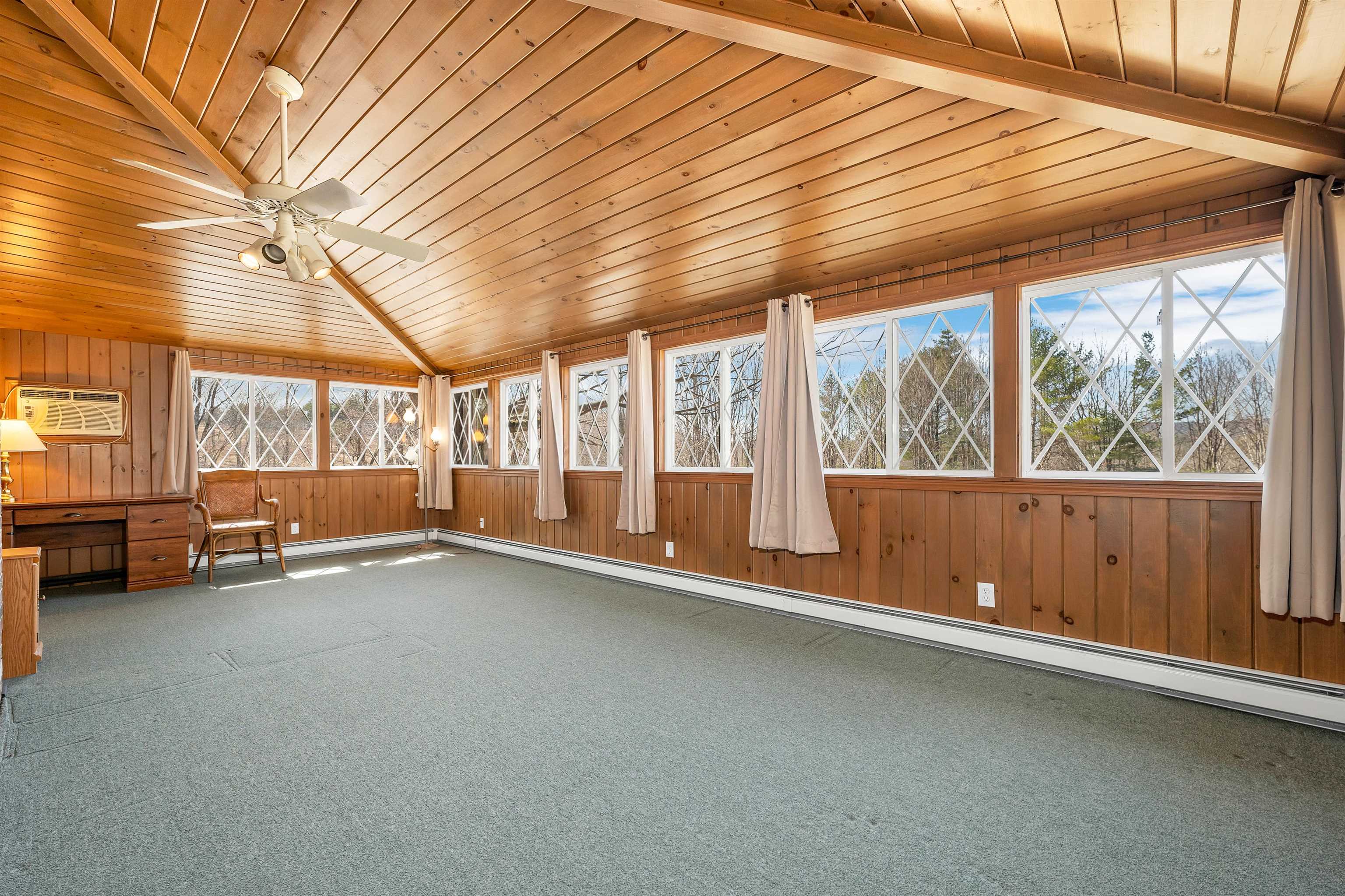 Franklin, New Hampshire 03235, United States, 2 Bedrooms Bedrooms, ,2 BathroomsBathrooms,Residential,Pending,104242