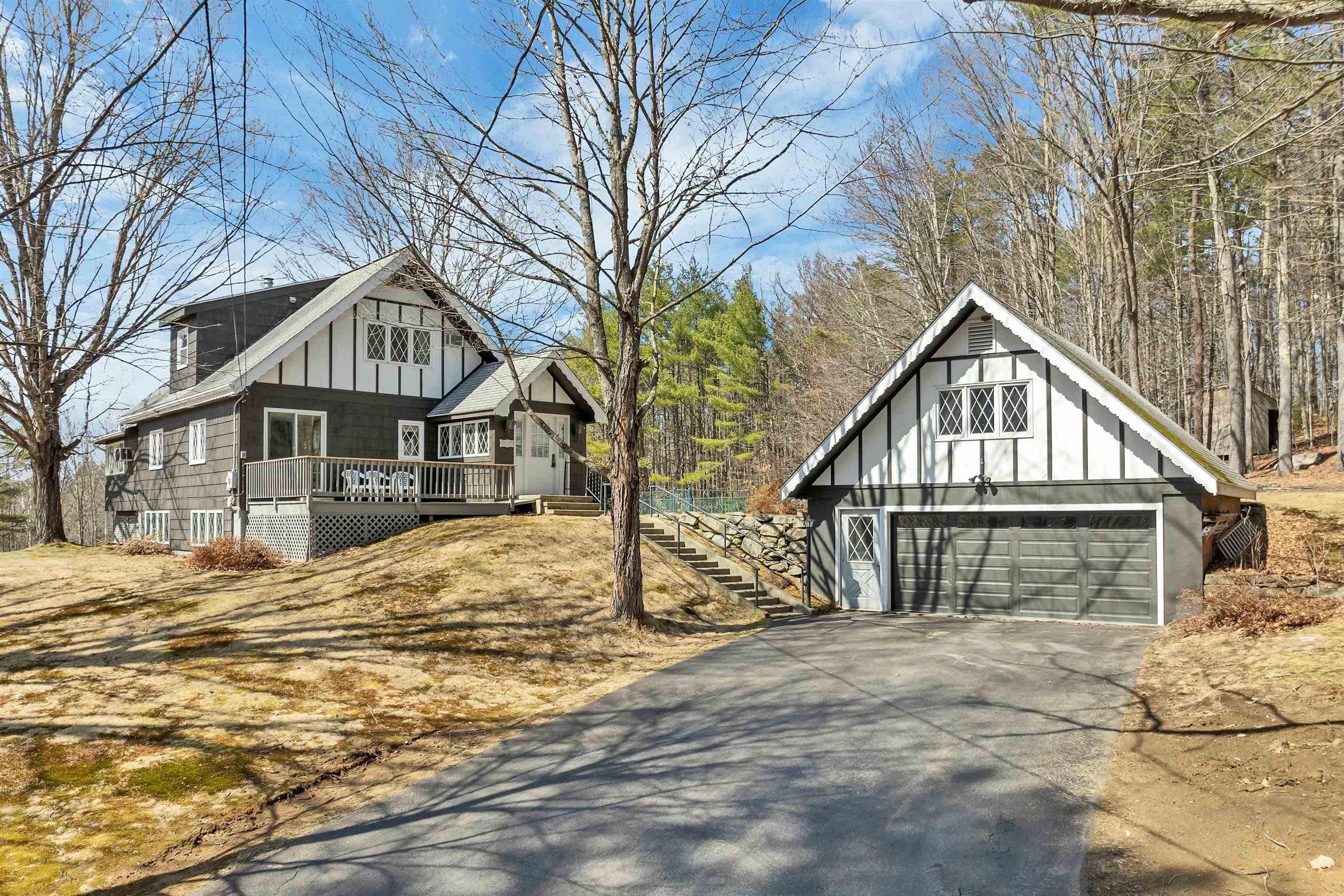 Franklin, New Hampshire 03235, United States, 2 Bedrooms Bedrooms, ,2 BathroomsBathrooms,Residential,Pending,104242