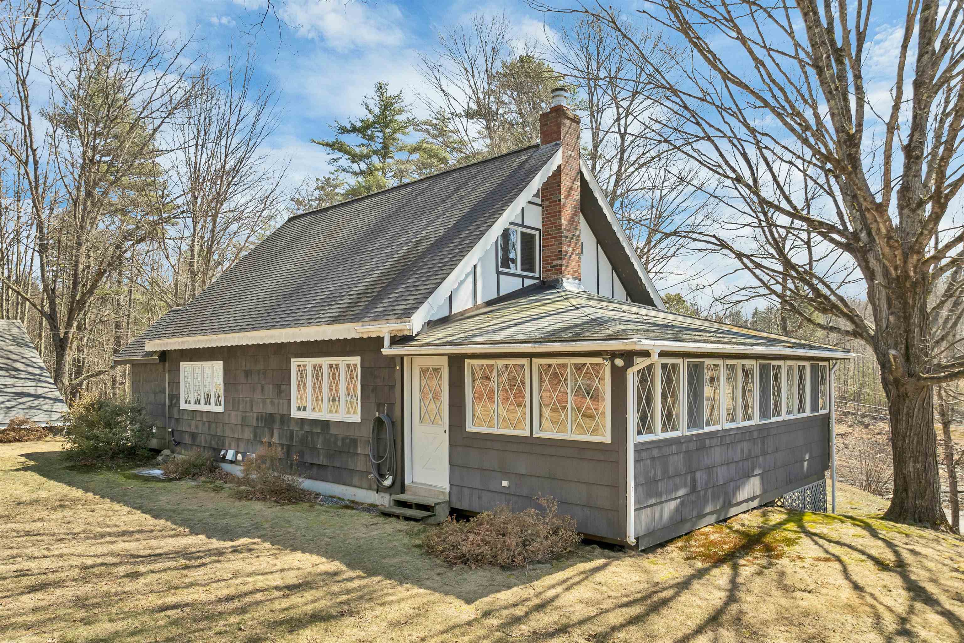 Franklin, New Hampshire 03235, United States, 2 Bedrooms Bedrooms, ,2 BathroomsBathrooms,Residential,Pending,104242