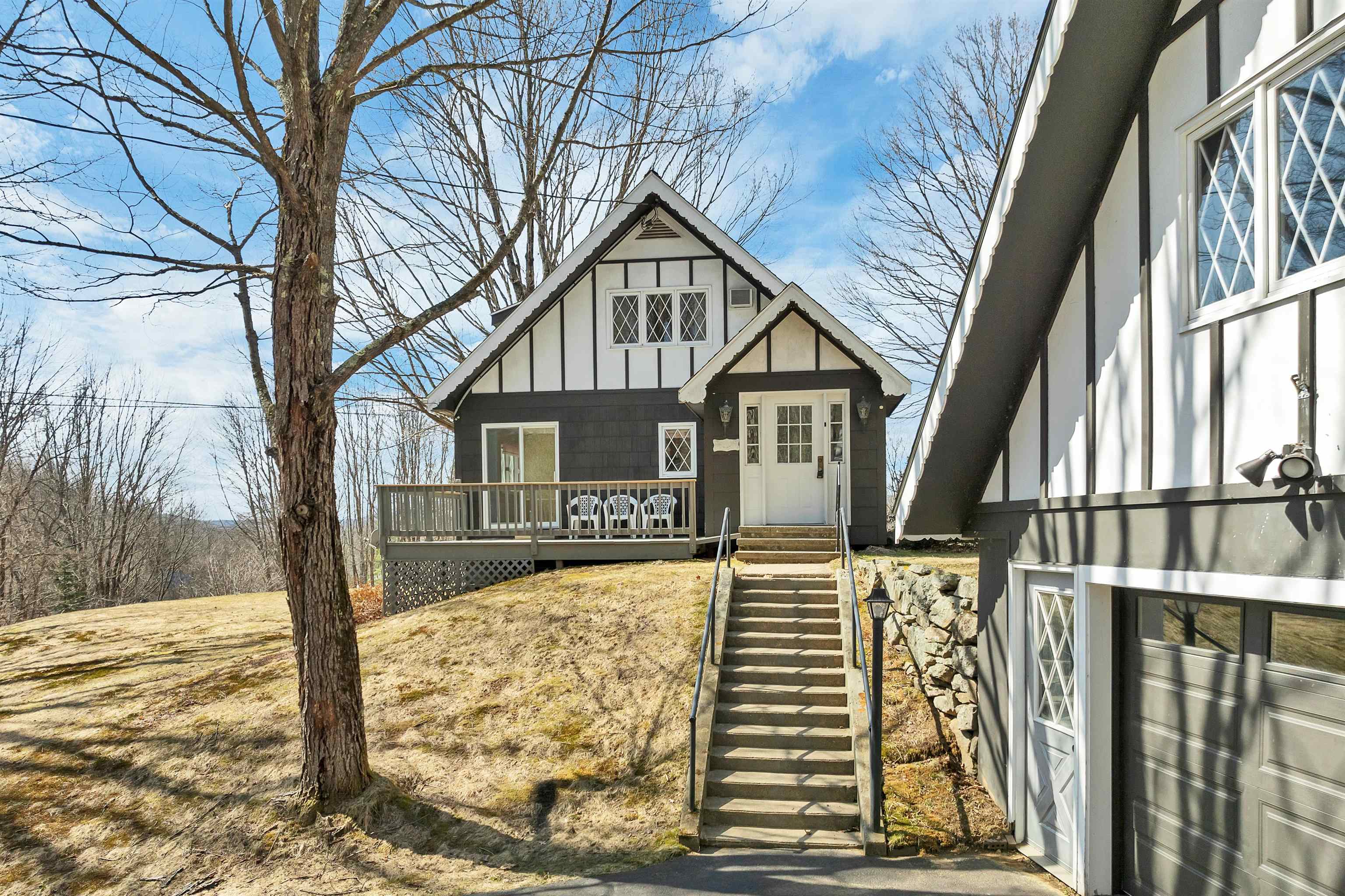 Franklin, New Hampshire 03235, United States, 2 Bedrooms Bedrooms, ,2 BathroomsBathrooms,Residential,Pending,104242