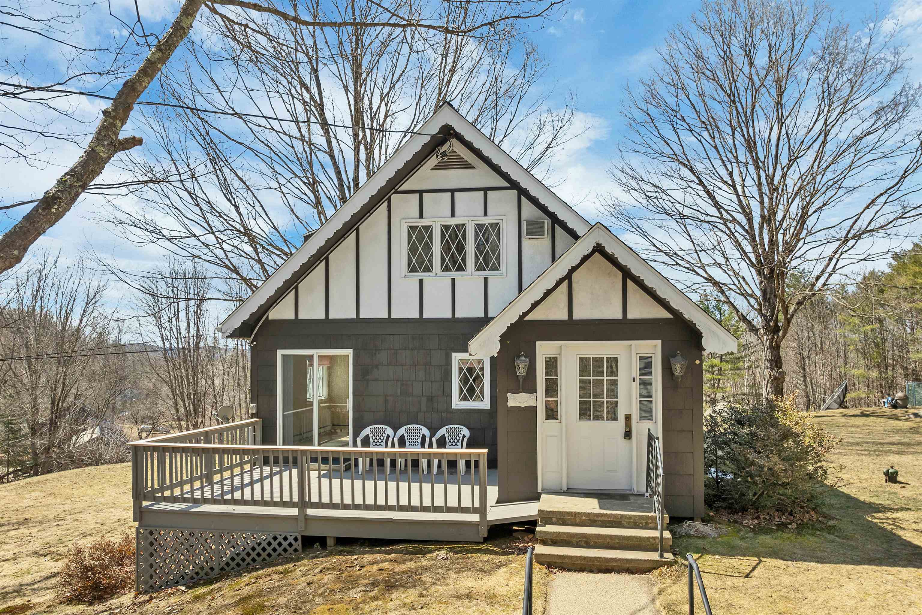 Franklin, New Hampshire 03235, United States, 2 Bedrooms Bedrooms, ,2 BathroomsBathrooms,Residential,Pending,104242