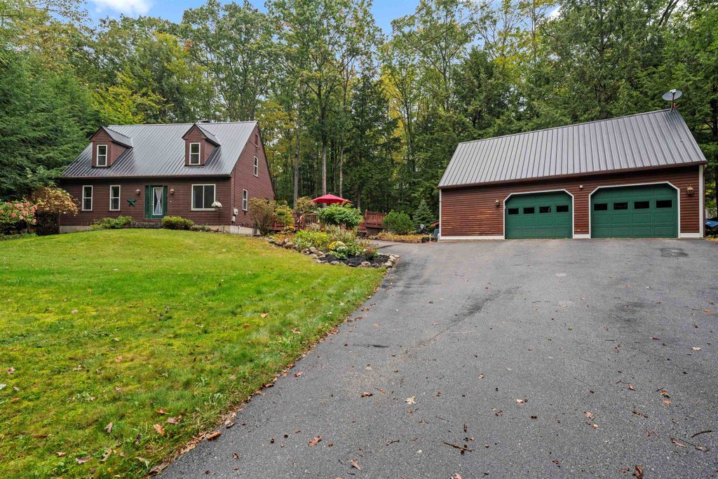 Photo of 17 Centennial Drive, Webster, NH 03303 (MLS # 5062873)