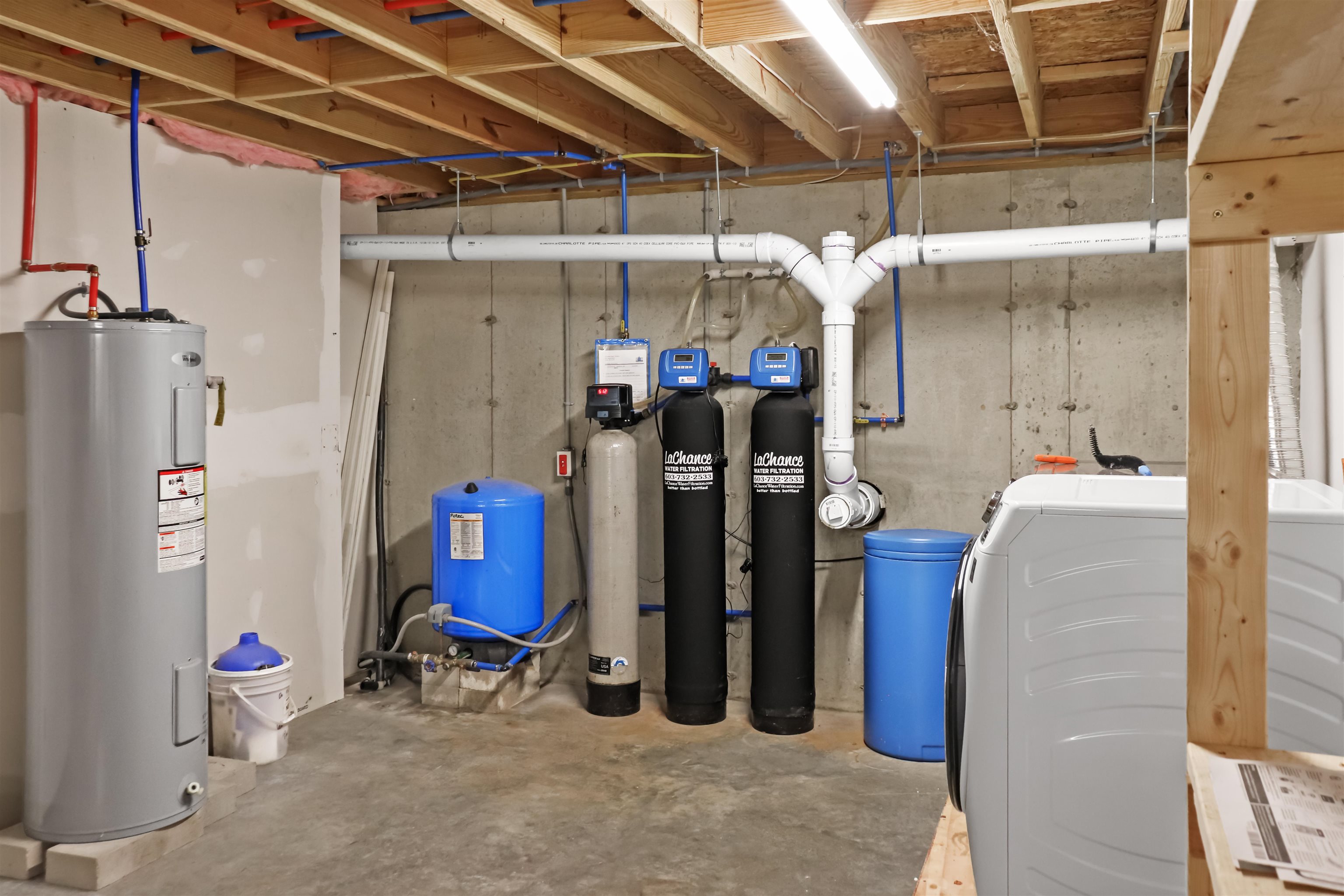 Middleton, New Hampshire 03887, United States, 2 Bedrooms Bedrooms, ,1 BathroomBathrooms,Residential,Active,191