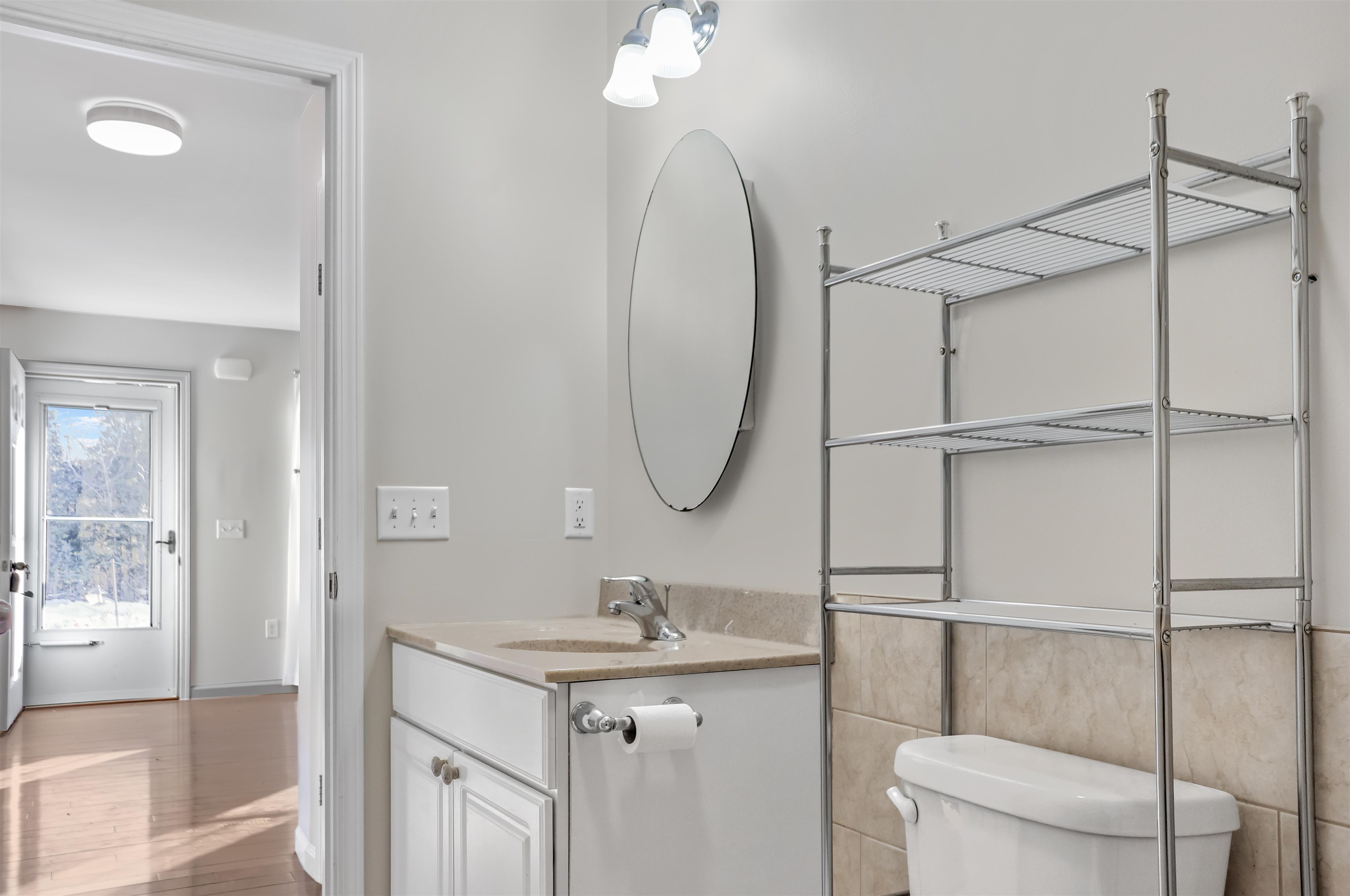 Middleton, New Hampshire 03887, United States, 2 Bedrooms Bedrooms, ,1 BathroomBathrooms,Residential,Active,191