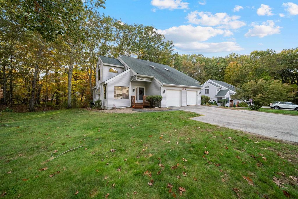 Photo of 5 Balsam Court, Atkinson, NH 03811 (MLS # 5066165)