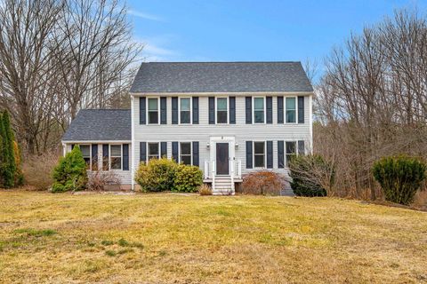 2 Sara Beth Lane Londonderry NH 03053