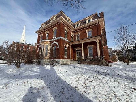 86 Center Street Rutland City VT 05701