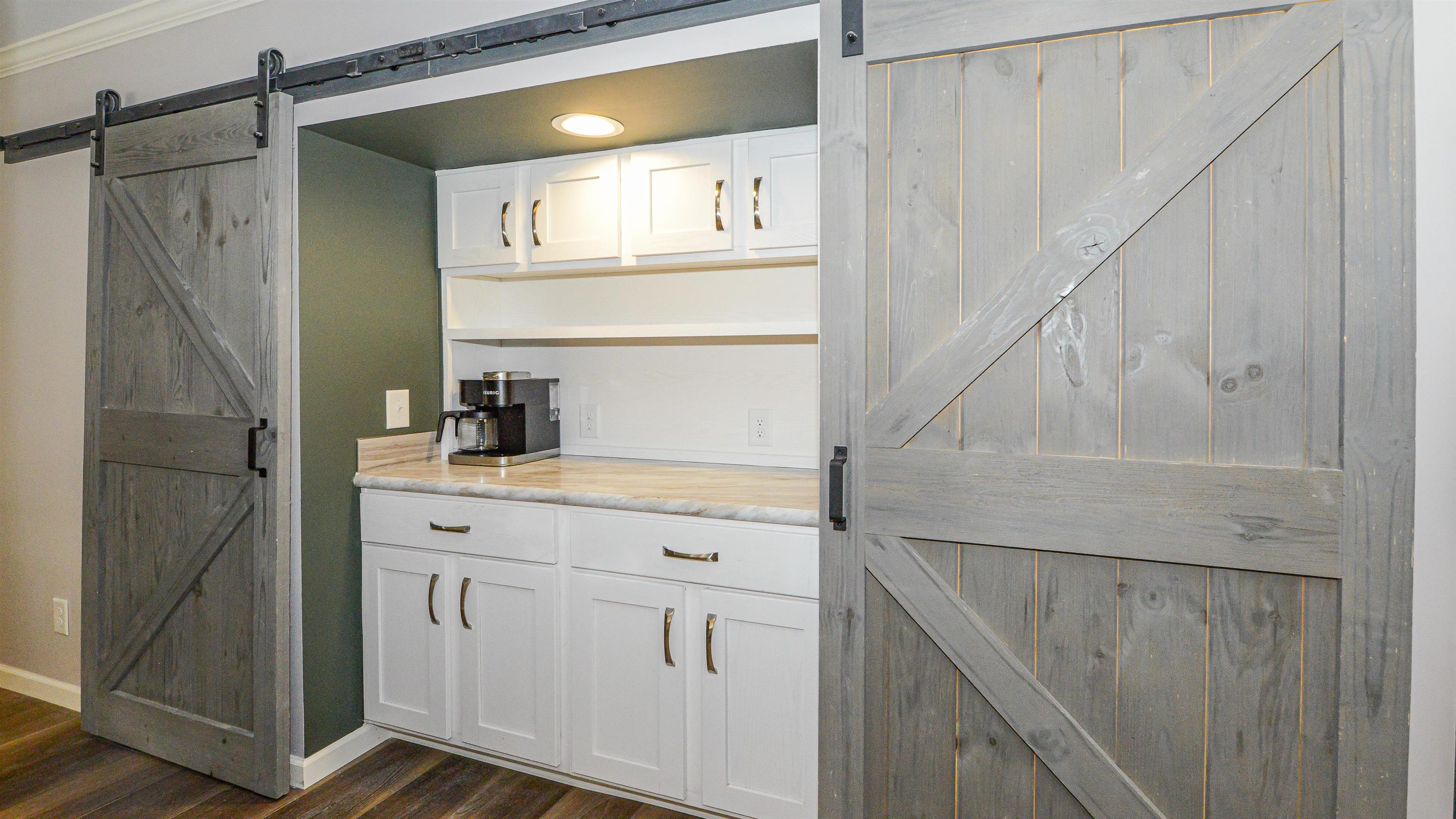 1440 East Conway Road