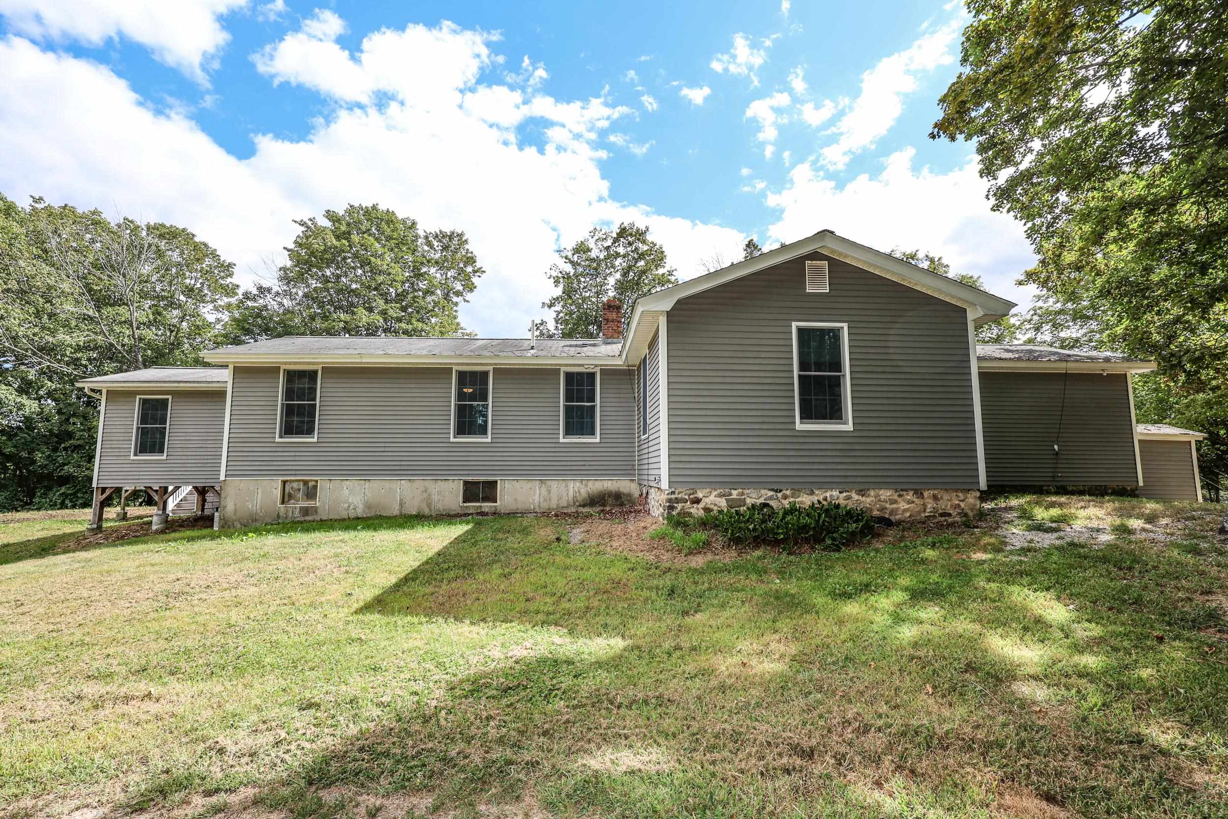 55 Holbrook Hill Road