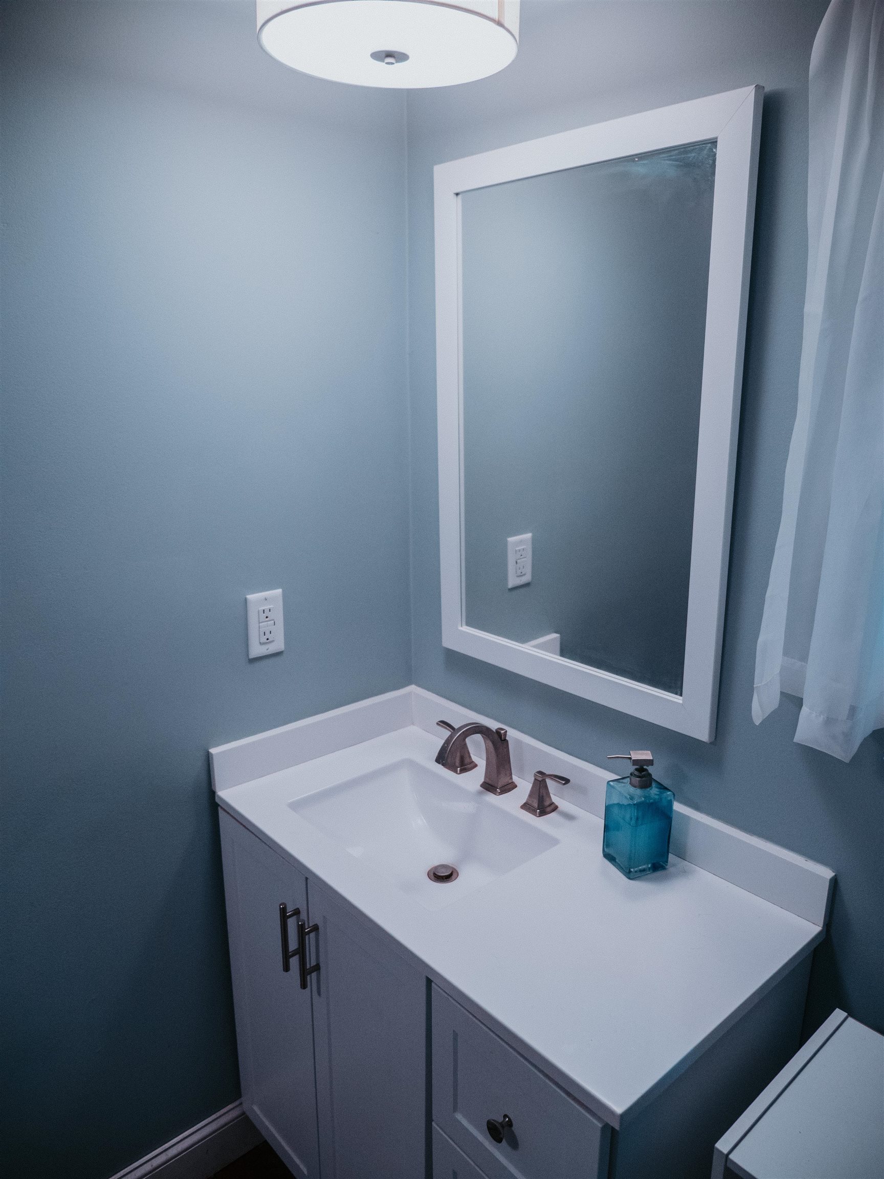 Bedford, New Hampshire 03110, United States, 3 Bedrooms Bedrooms, ,3 BathroomsBathrooms,Residential,Active,220686