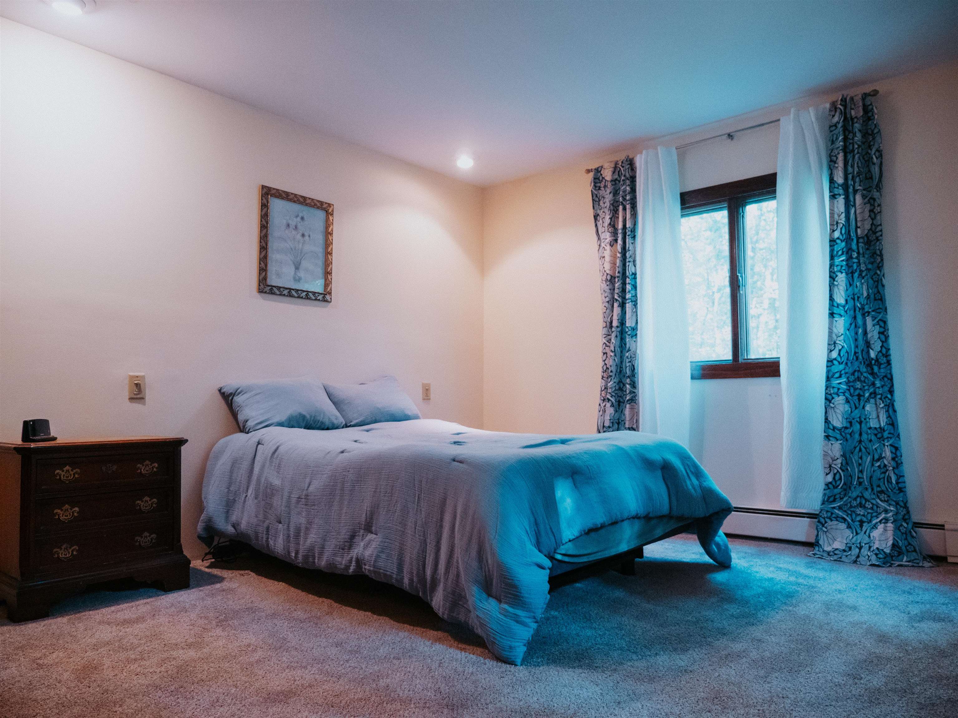 Bedford, New Hampshire 03110, United States, 3 Bedrooms Bedrooms, ,3 BathroomsBathrooms,Residential,Active,220686