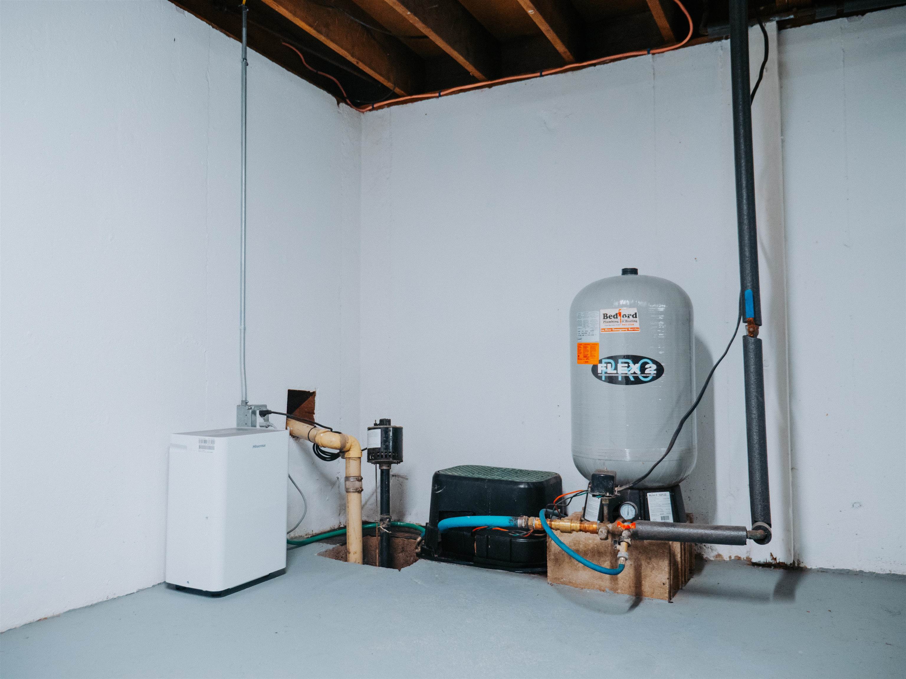 Bedford, New Hampshire 03110, United States, 3 Bedrooms Bedrooms, ,3 BathroomsBathrooms,Residential,Active,220686