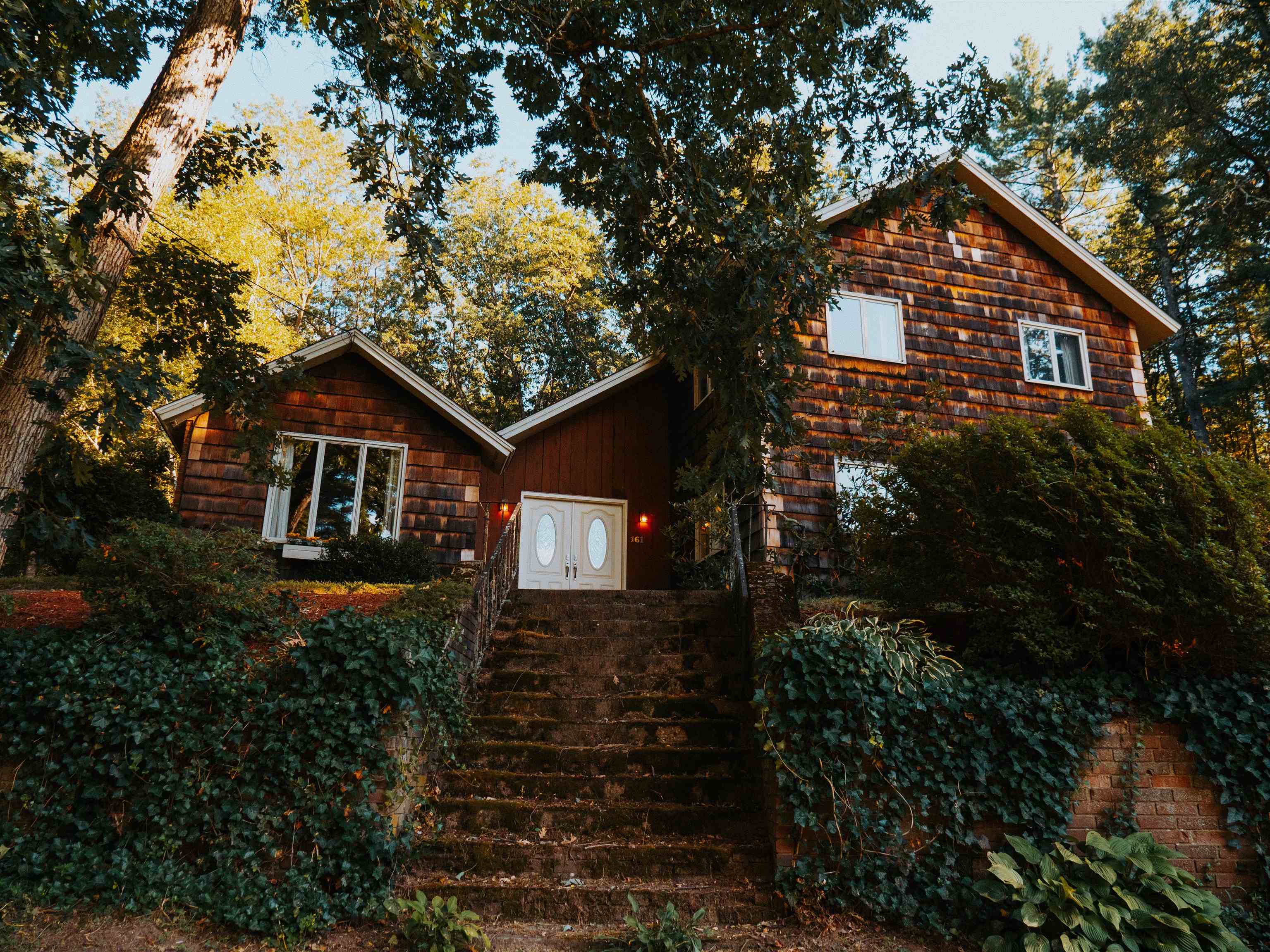 Bedford, New Hampshire 03110, United States, 3 Bedrooms Bedrooms, ,3 BathroomsBathrooms,Residential,Active,220686