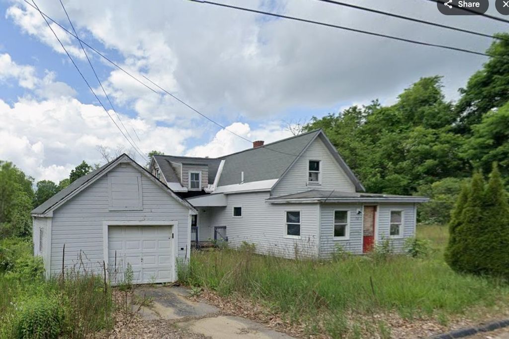 Photo of 72 Chestnut Street, Franklin, NH 03235 (MLS # 5085893)