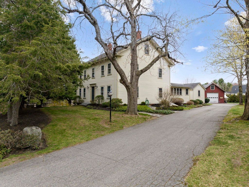 Photo of 64 Kingston Road, Exeter, NH 03833 (MLS # 5038744)