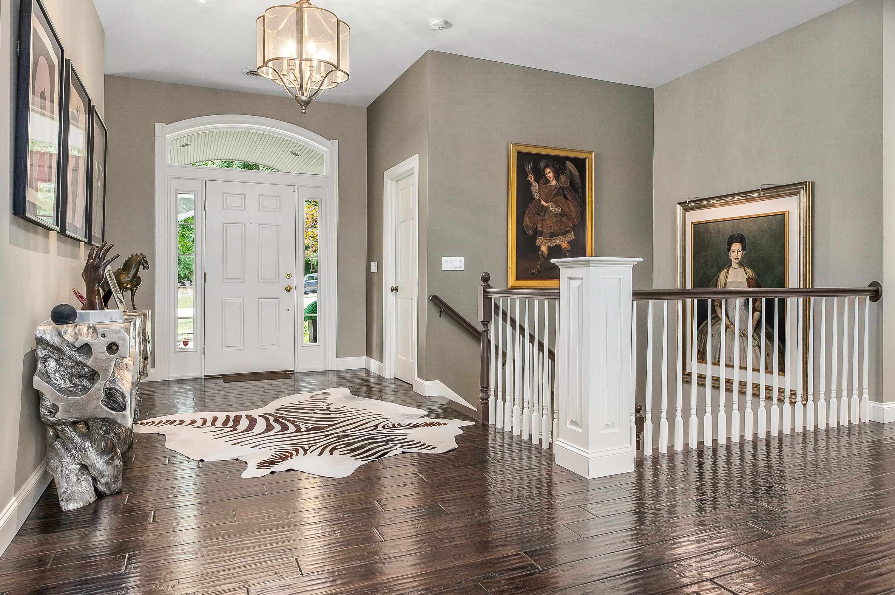 4 Sloans Brook Drive