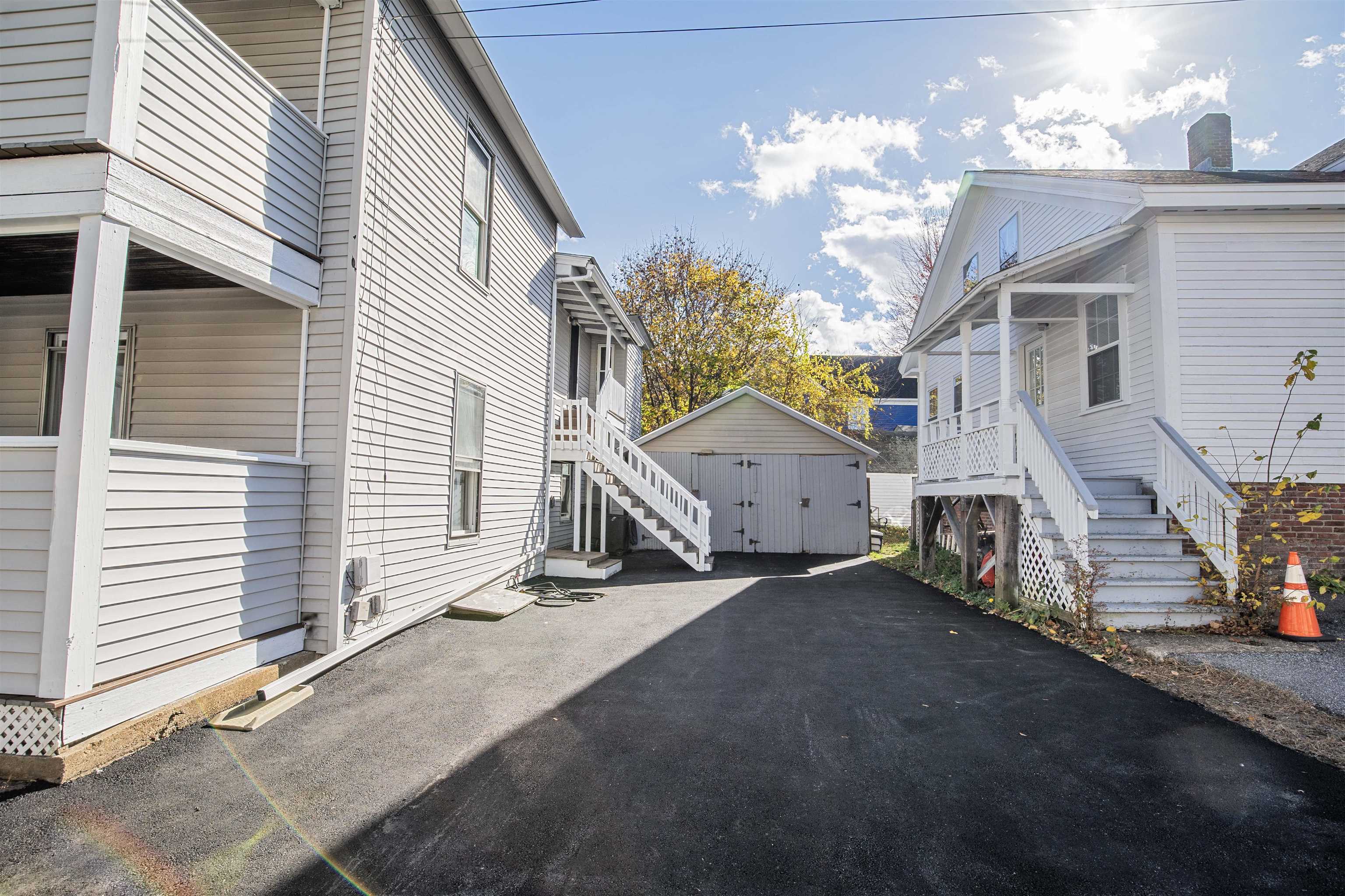 Concord, New Hampshire 03301, United States, 4 Bedrooms Bedrooms, ,2 BathroomsBathrooms,Residential,Pending,34738