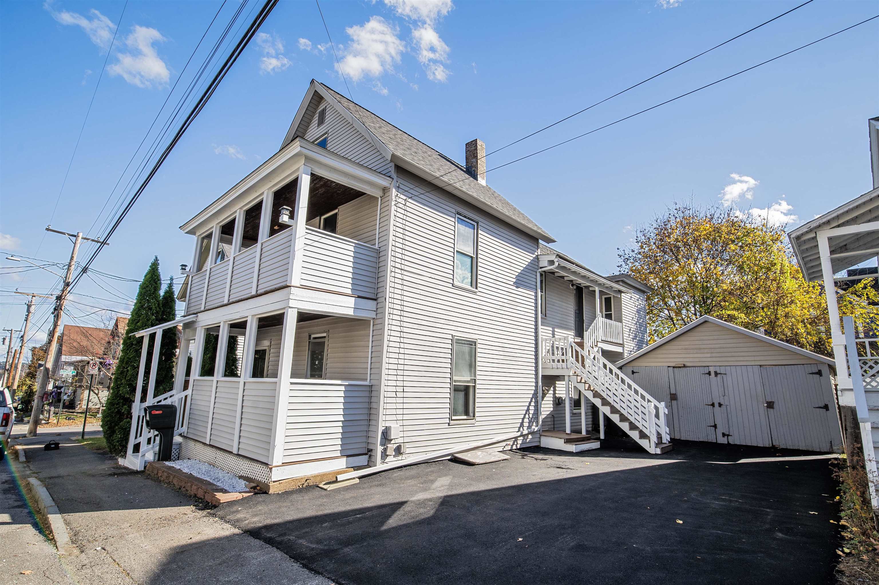 Concord, New Hampshire 03301, United States, 4 Bedrooms Bedrooms, ,2 BathroomsBathrooms,Residential,Pending,34738