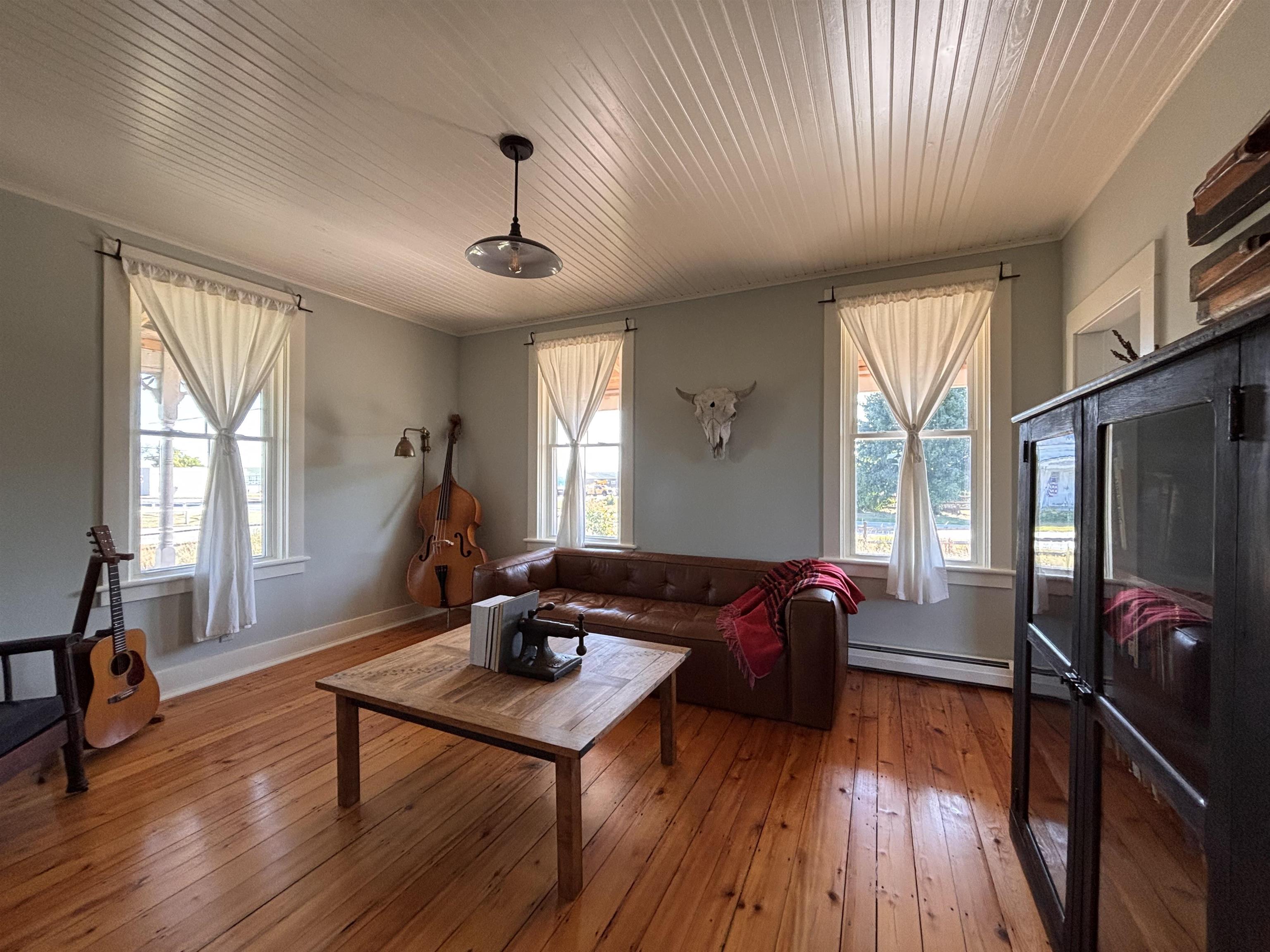 Addison, Vermont 05491, United States, 4 Bedrooms Bedrooms, ,1 BathroomBathrooms,Residential,Active,198744