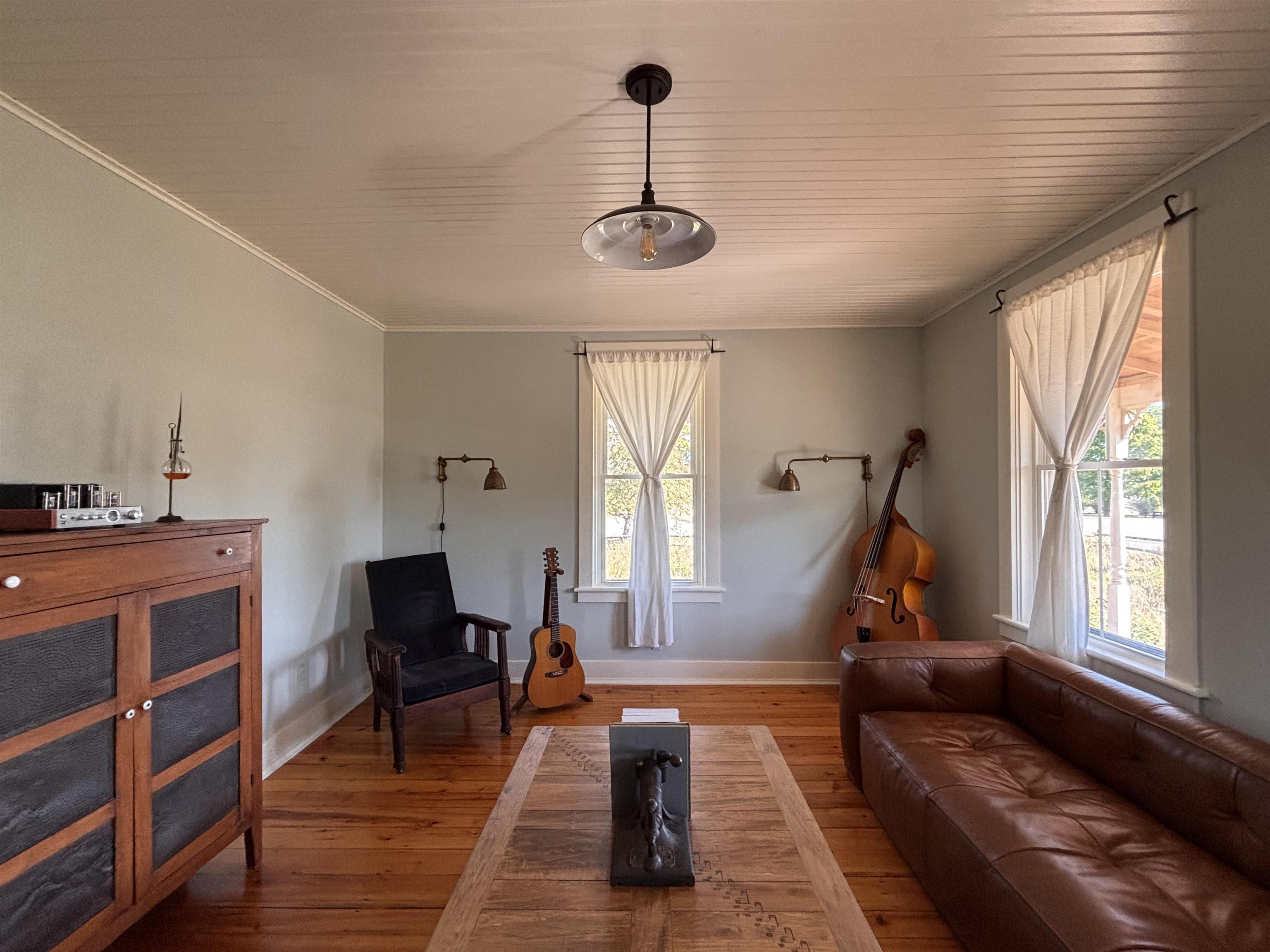 Addison, Vermont 05491, United States, 4 Bedrooms Bedrooms, ,1 BathroomBathrooms,Residential,Active,198744