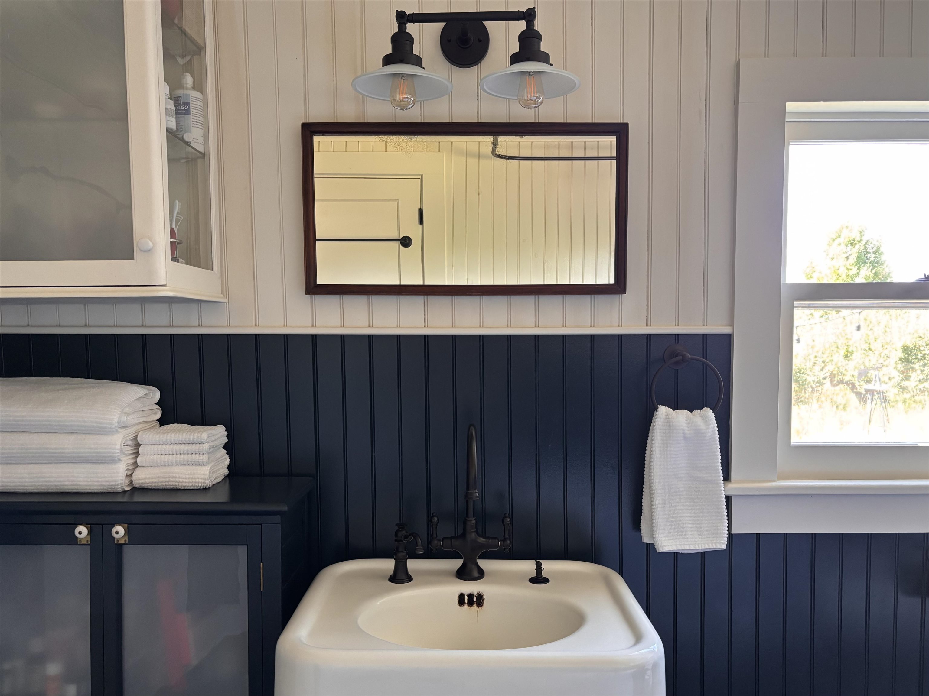 Addison, Vermont 05491, United States, 4 Bedrooms Bedrooms, ,1 BathroomBathrooms,Residential,Active,198744