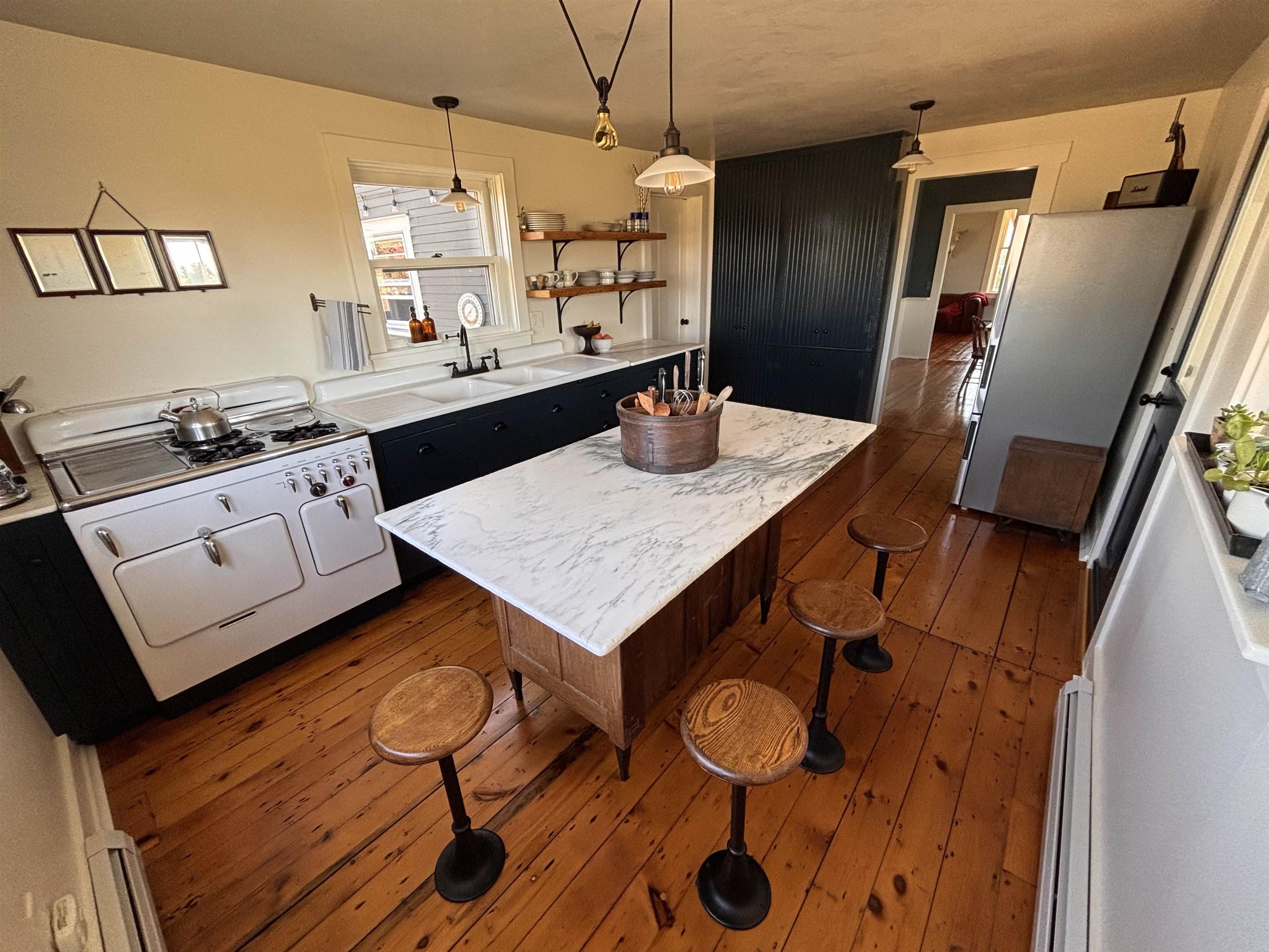 Addison, Vermont 05491, United States, 4 Bedrooms Bedrooms, ,1 BathroomBathrooms,Residential,Active,198744