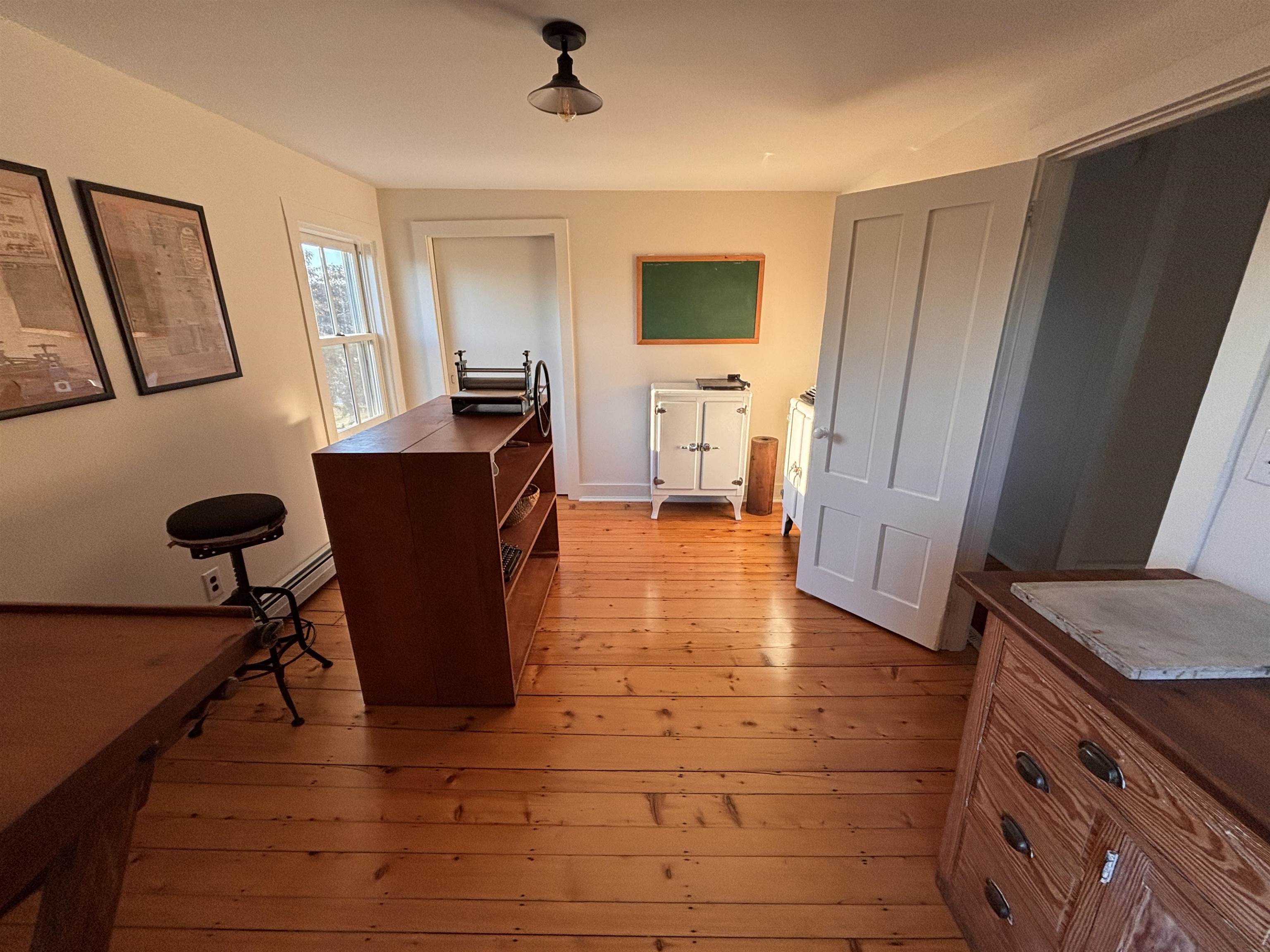 Addison, Vermont 05491, United States, 4 Bedrooms Bedrooms, ,1 BathroomBathrooms,Residential,Active,198744