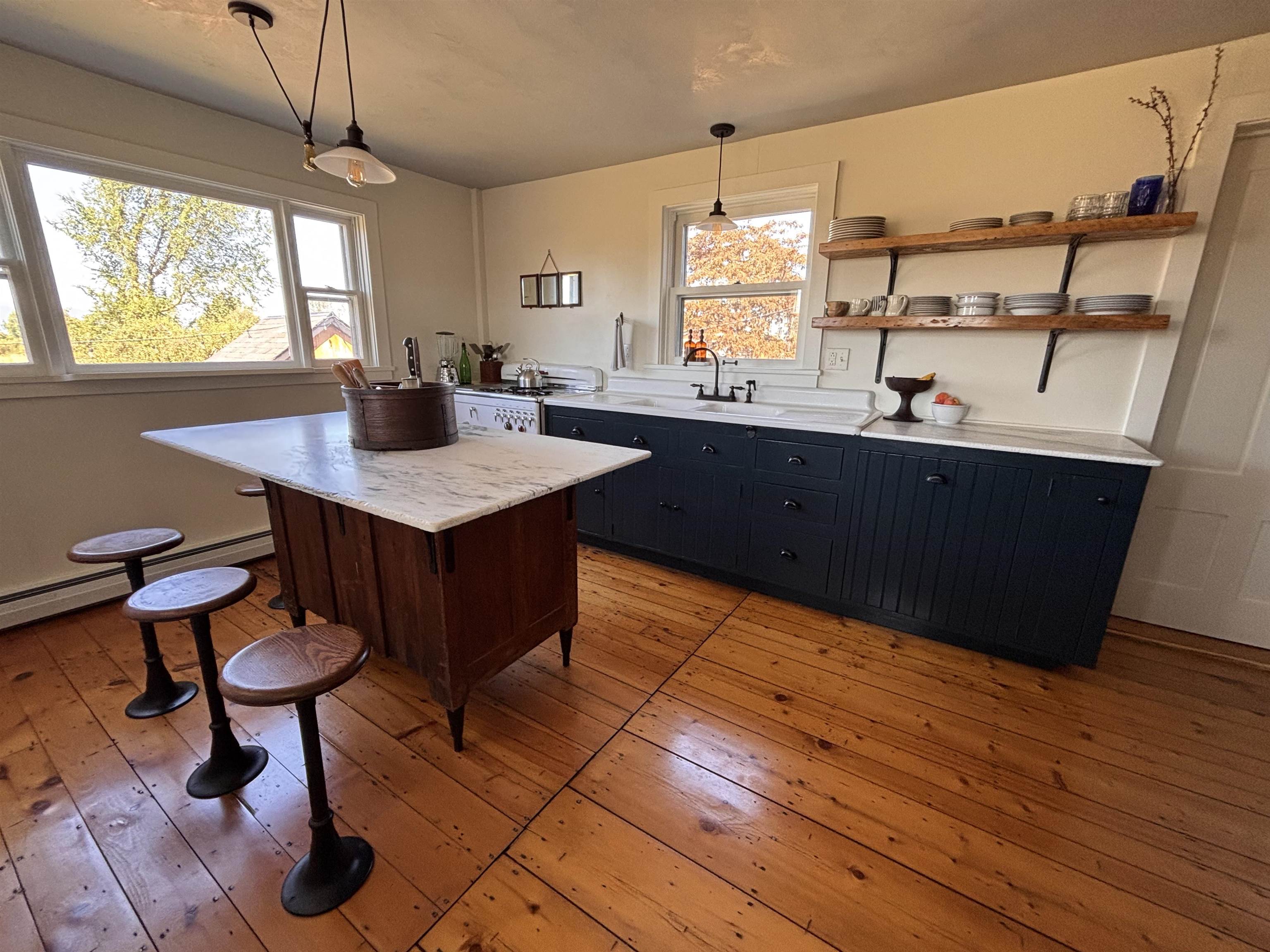 Addison, Vermont 05491, United States, 4 Bedrooms Bedrooms, ,1 BathroomBathrooms,Residential,Active,198744