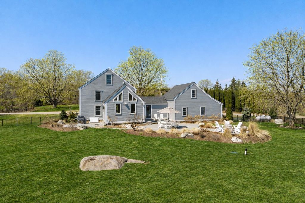 Photo of 24 Great Bay Road, Greenland, NH 03840 (MLS # 5082520)