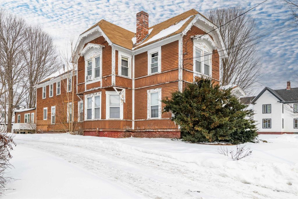 Photo of 15 Elm Street, Haverhill, NH 03785 (MLS # 5075990)