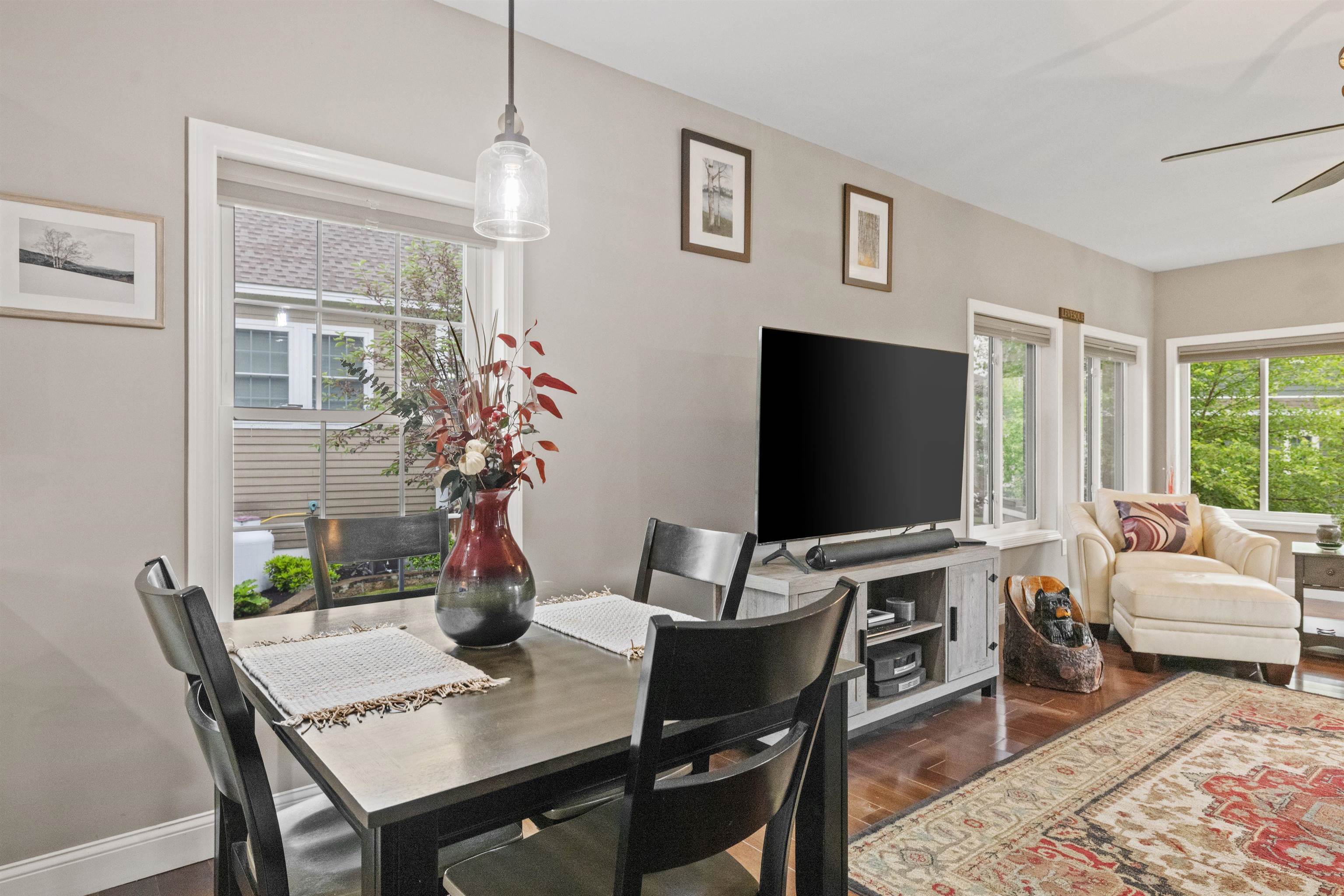 Laconia, New Hampshire 03246, United States, 2 Bedrooms Bedrooms, ,2 BathroomsBathrooms,Residential,Active,149392