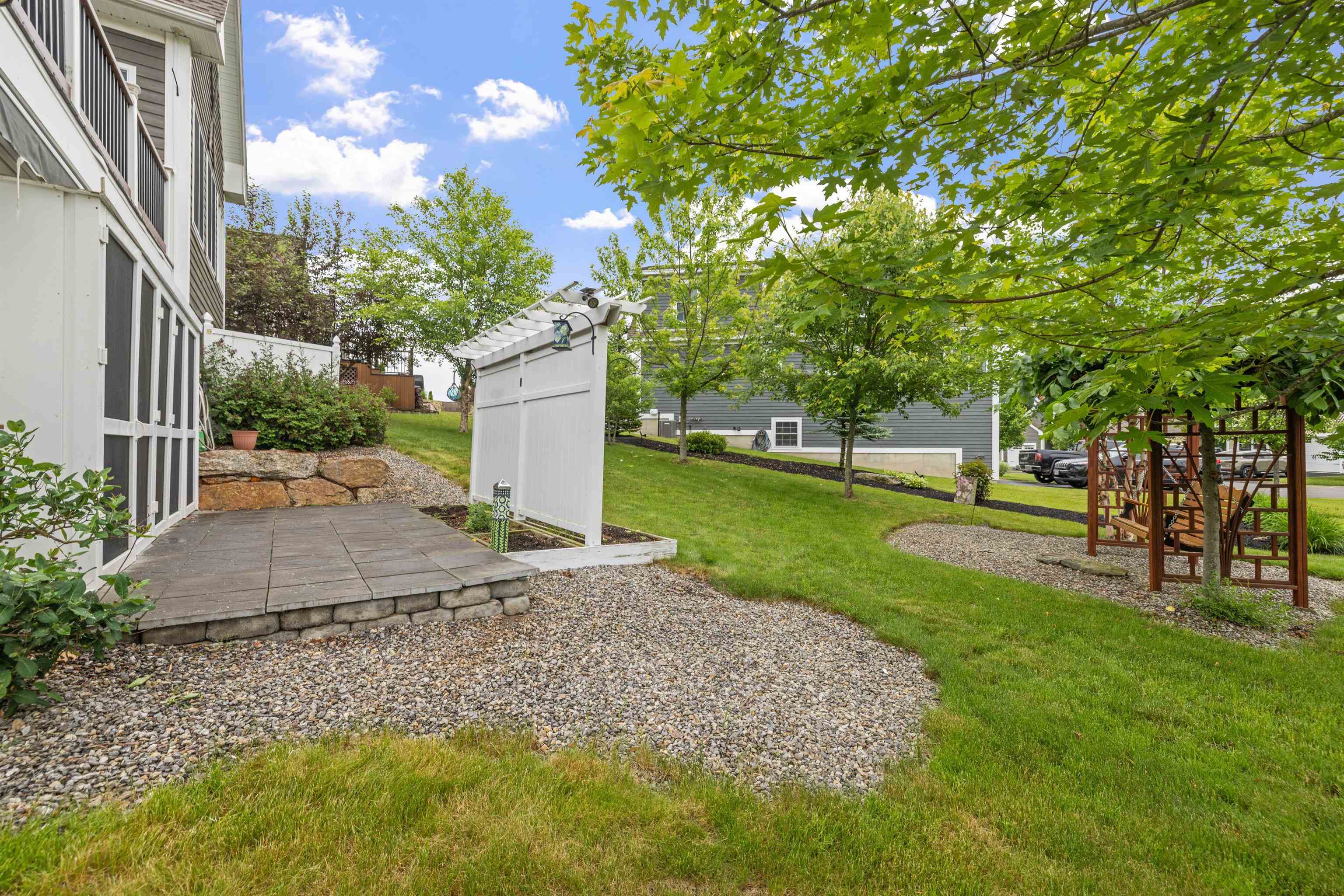 Laconia, New Hampshire 03246, United States, 2 Bedrooms Bedrooms, ,2 BathroomsBathrooms,Residential,Active,149392