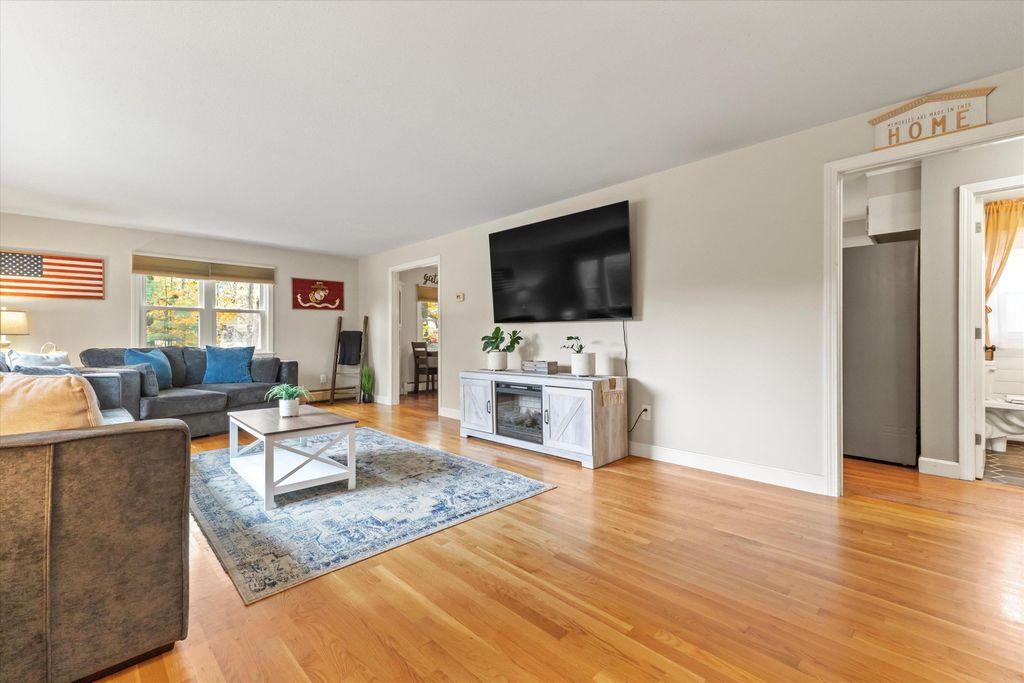 Photo of 70 White Rock Hill Road, Bow, NH 03304 (MLS # 5067045)