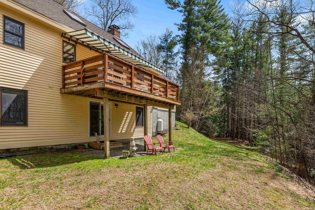 Photo of 266 Poverty Lane #3A, Lebanon, NH 03766 (MLS # 5086737)