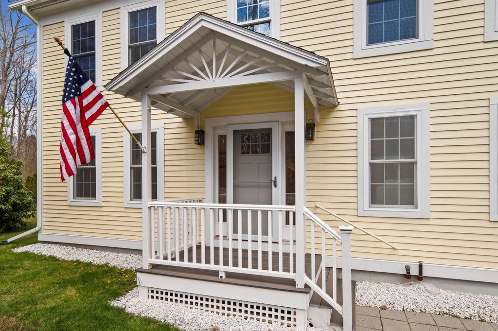 Photo of 105 Brentwood Road, Exeter, NH 03833 (MLS # 5088428)