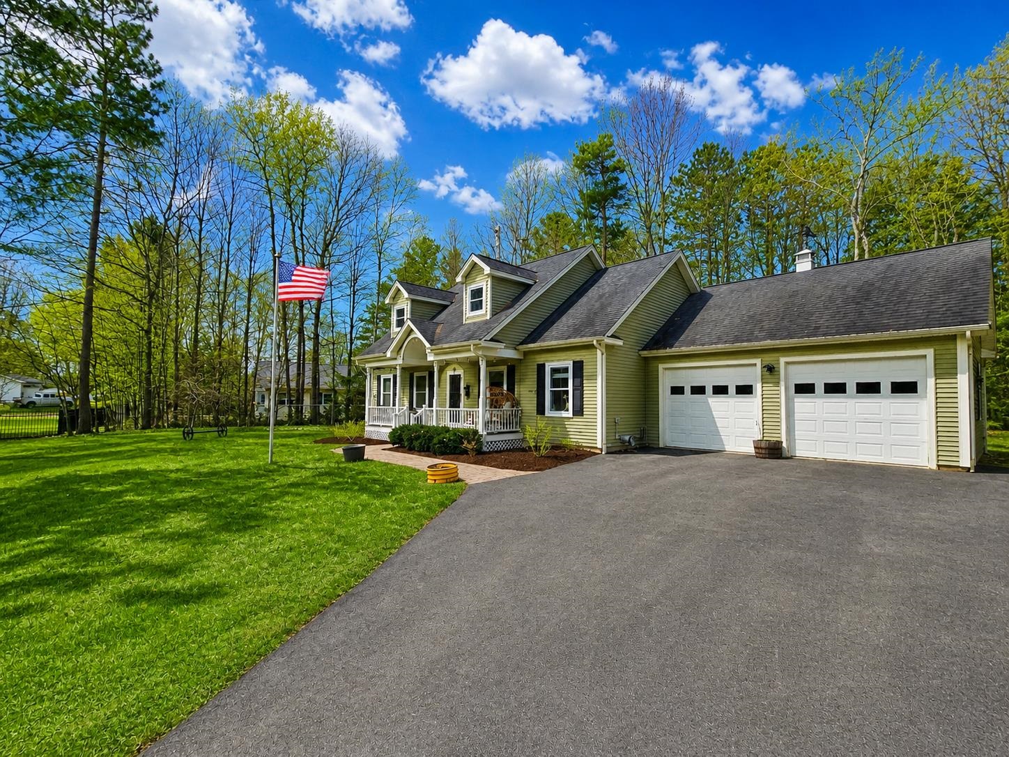 9 Clover Lane