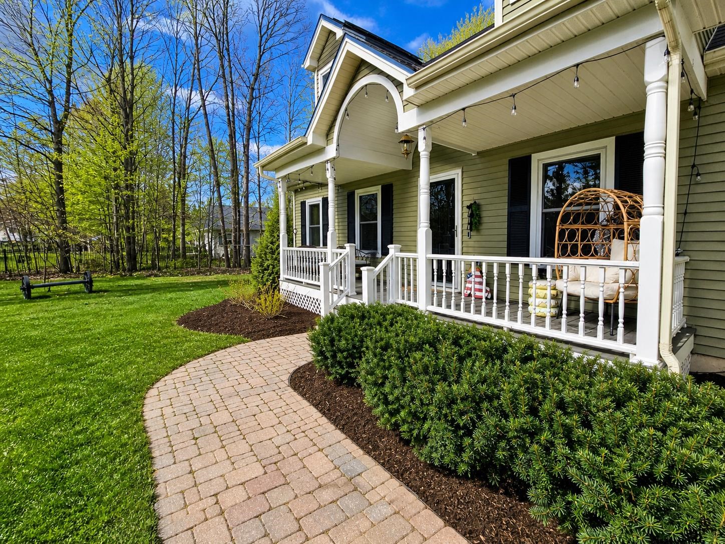 9 Clover Lane